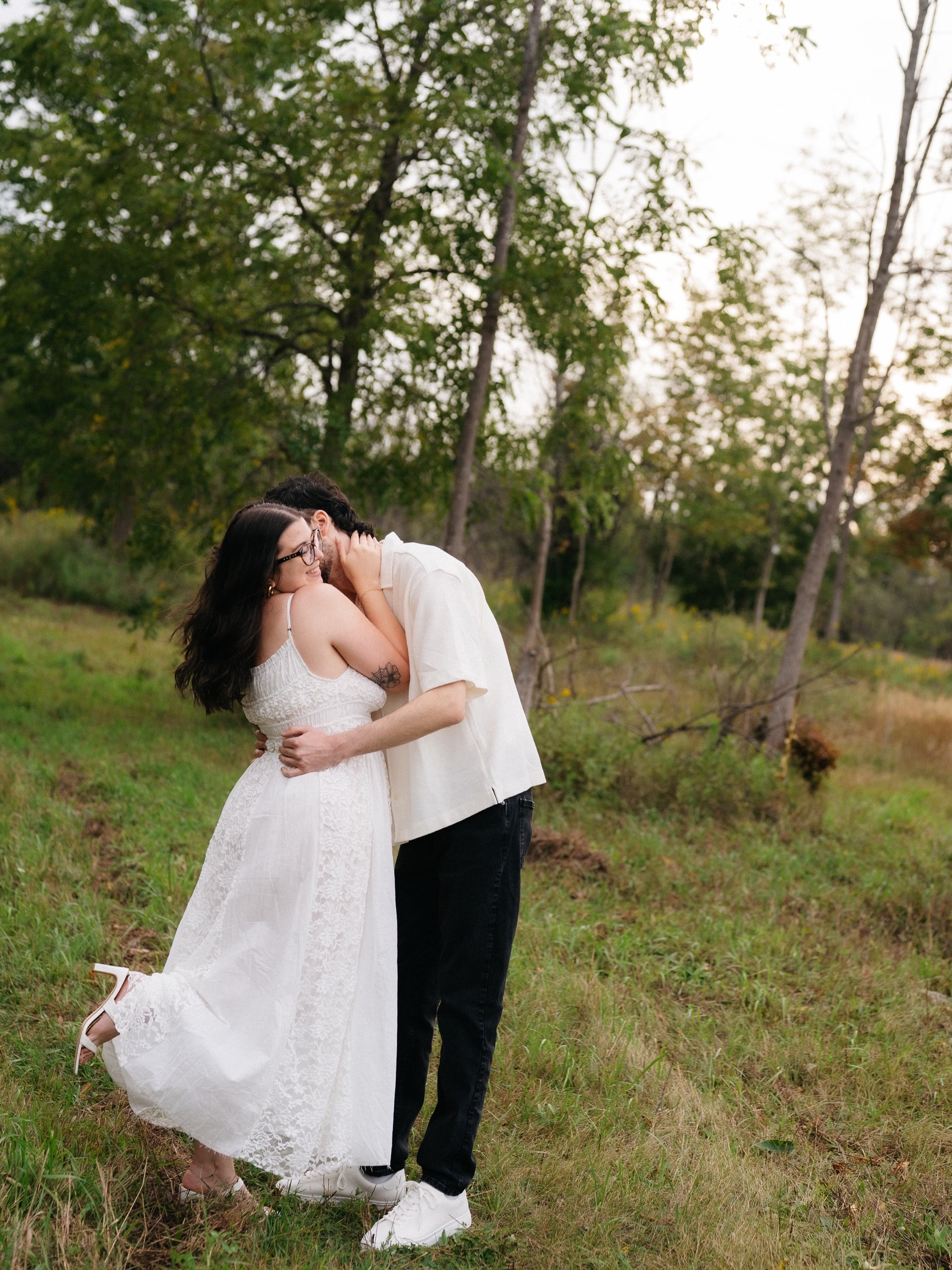 somewhere in a field ✨

peterborough wedding photographer golden hour engagement session