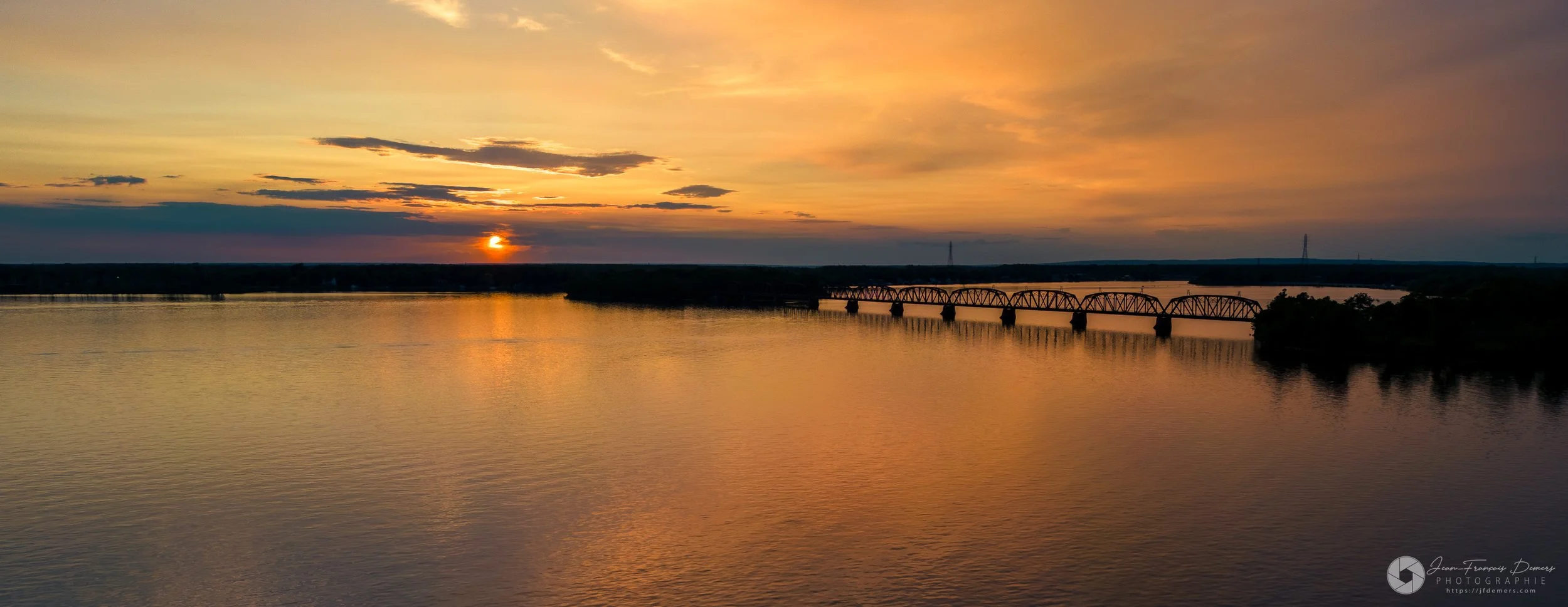 Coucher de soleil avec les ponts
