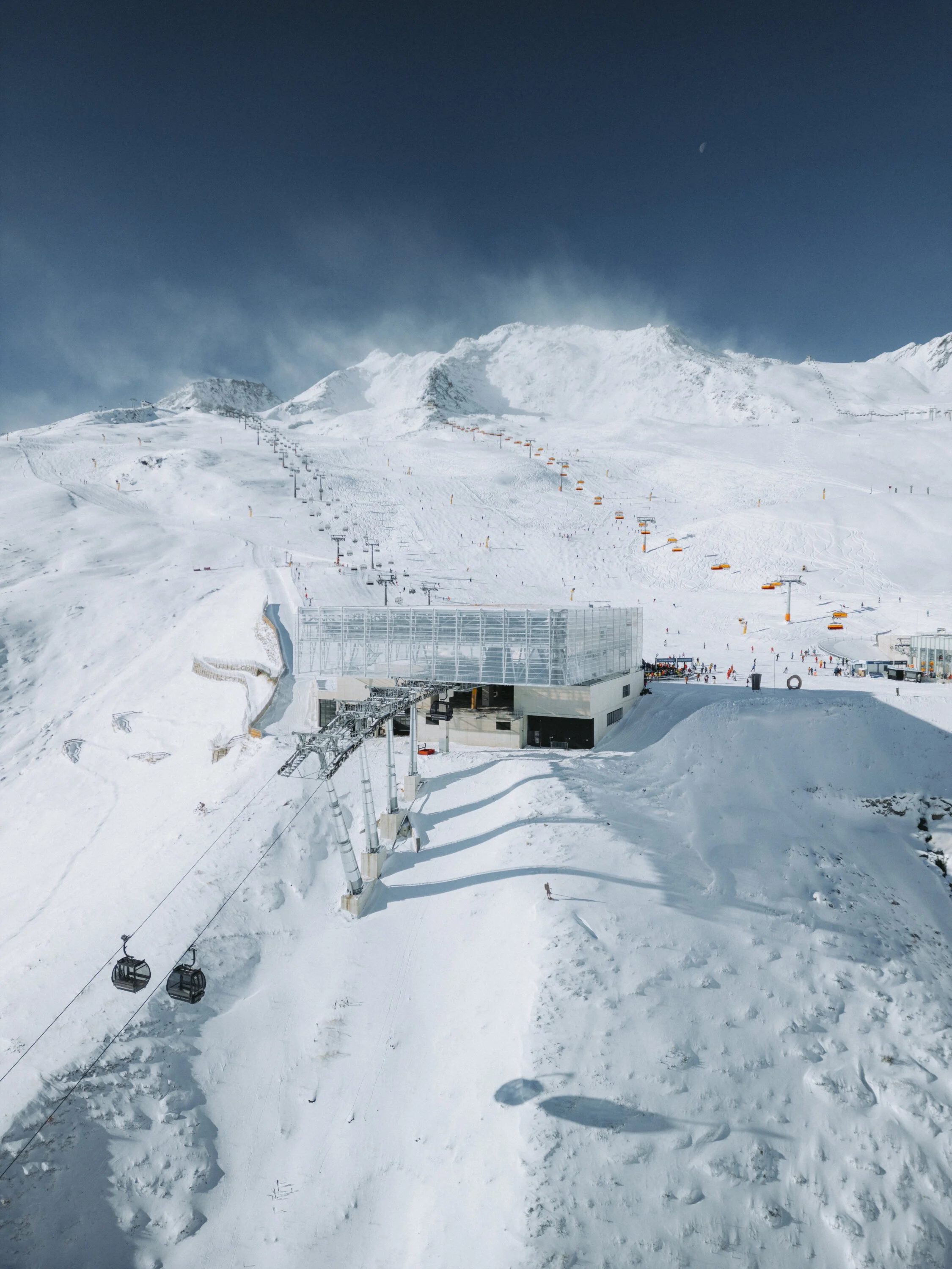 GLACIER SKIING EXPERIENCE SOELDEN