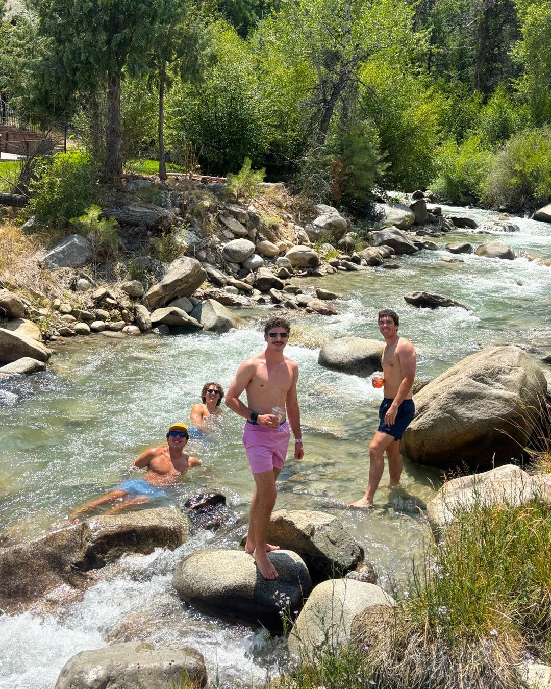 A few flicks from an unforgettable weekend in the mountains with the Outside Life crew 📸🏔️ #OutsideLife #FAMTrip #SummerSessions