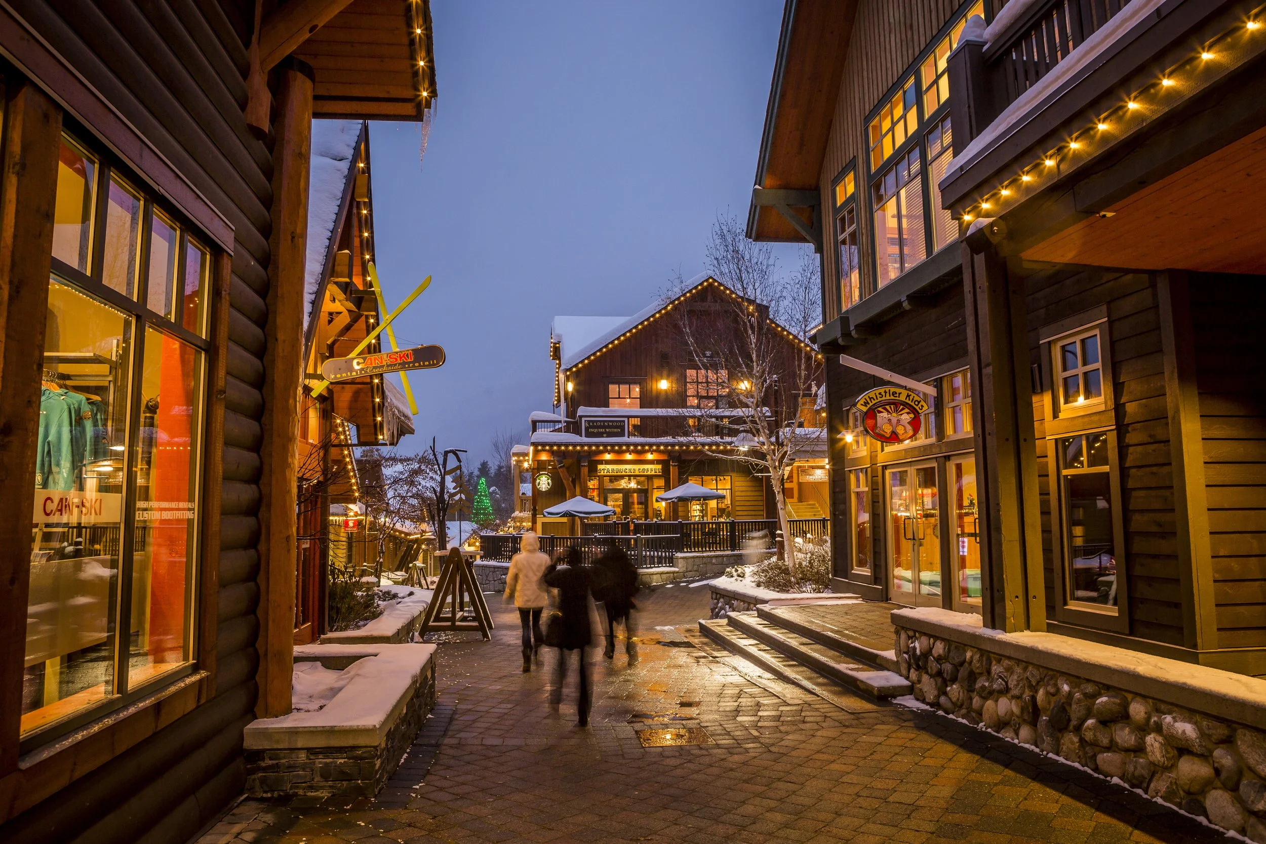 VIBRANT VILLAGE ATMOSPHERE