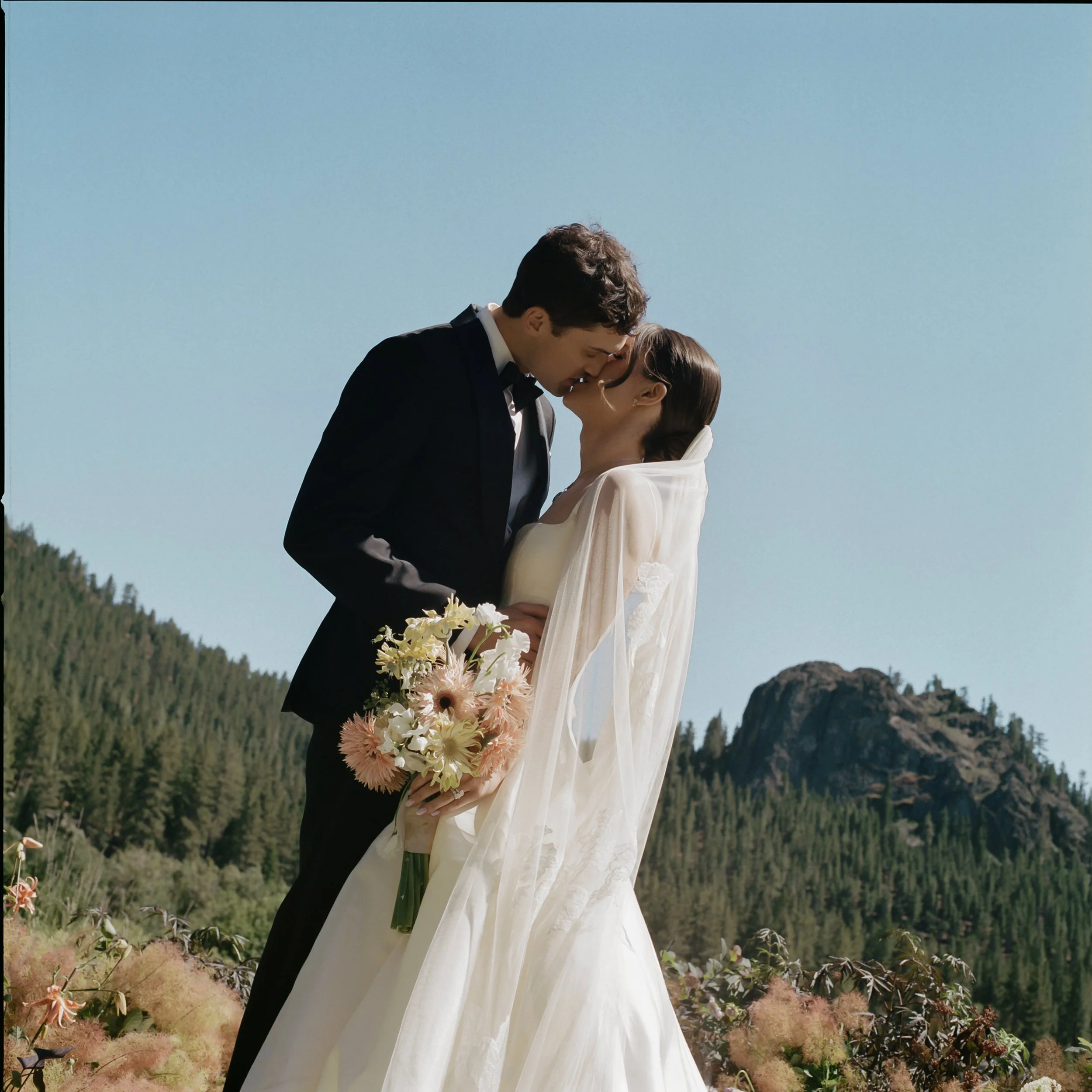 rob-stephanie-wedding-700.jpg
