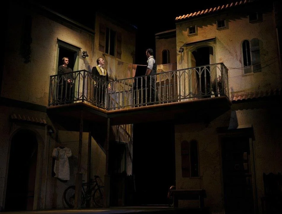 R and J balcony.jpg