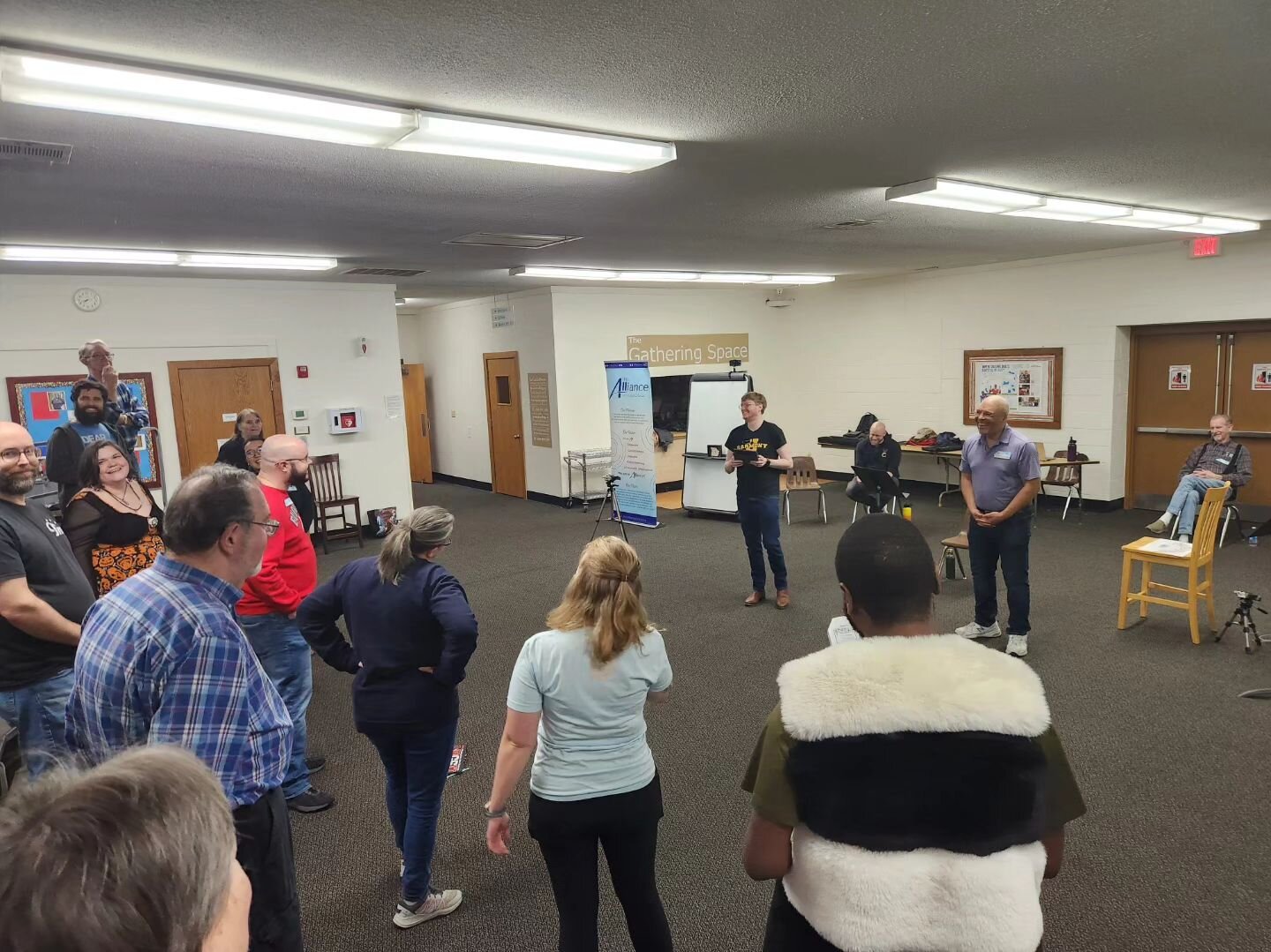 We welcomed a special guest from @vocalconfluence to rehearsal tonight. 😄 Thanks Josh Gongaware for the great coaching session!! 👏🏼💈