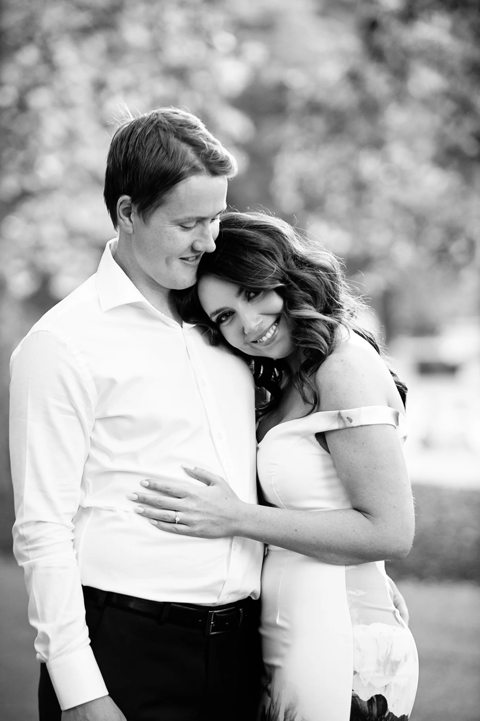 White Chilli Photography_Engagement Carlton Gardens20.jpg