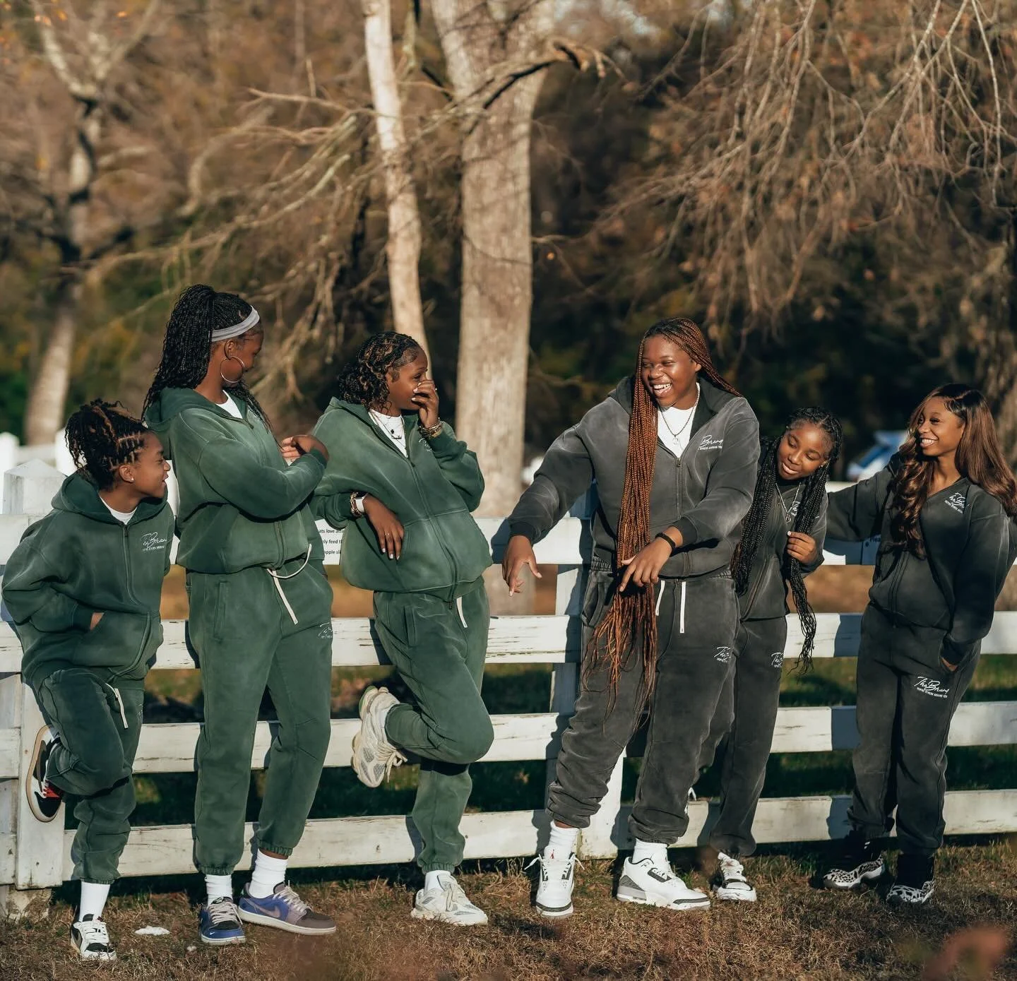 WE LIVE 🔥
SWEATSUITS AND BEANIES ARE UP ON THE WEBSITE ❤️
.
.
.
Inspiredthebrand.com