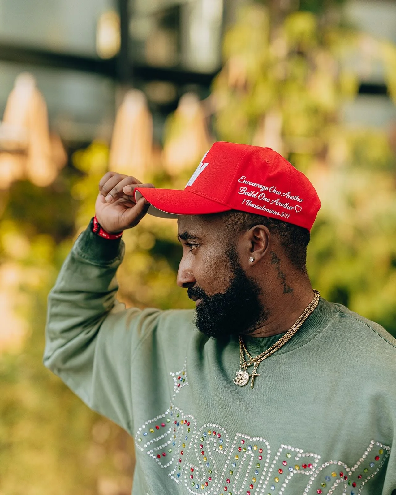 A COUPLE MORE HATS IN STOCK 💫 KEEP SHOPPING 
.
.