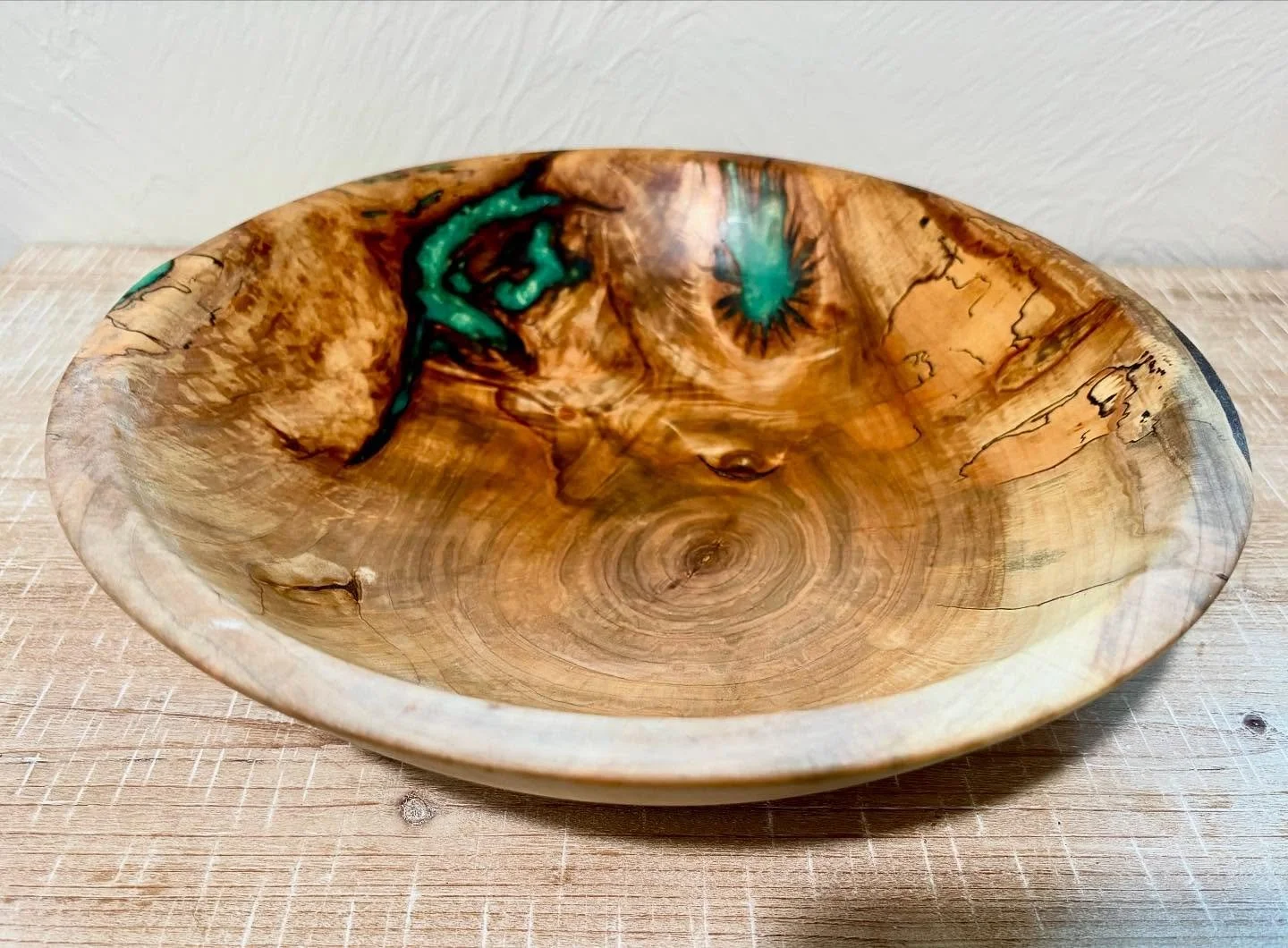 This piece of maple gave me a hard time but I won it over.  A lot of knots and voids to deal with.  #maplebowl #woodturnersofinstagram #woodworker #epoxy #woodlatheworker #woodturningcommunity #chestertoneuropeanmarket #hometownhappenings