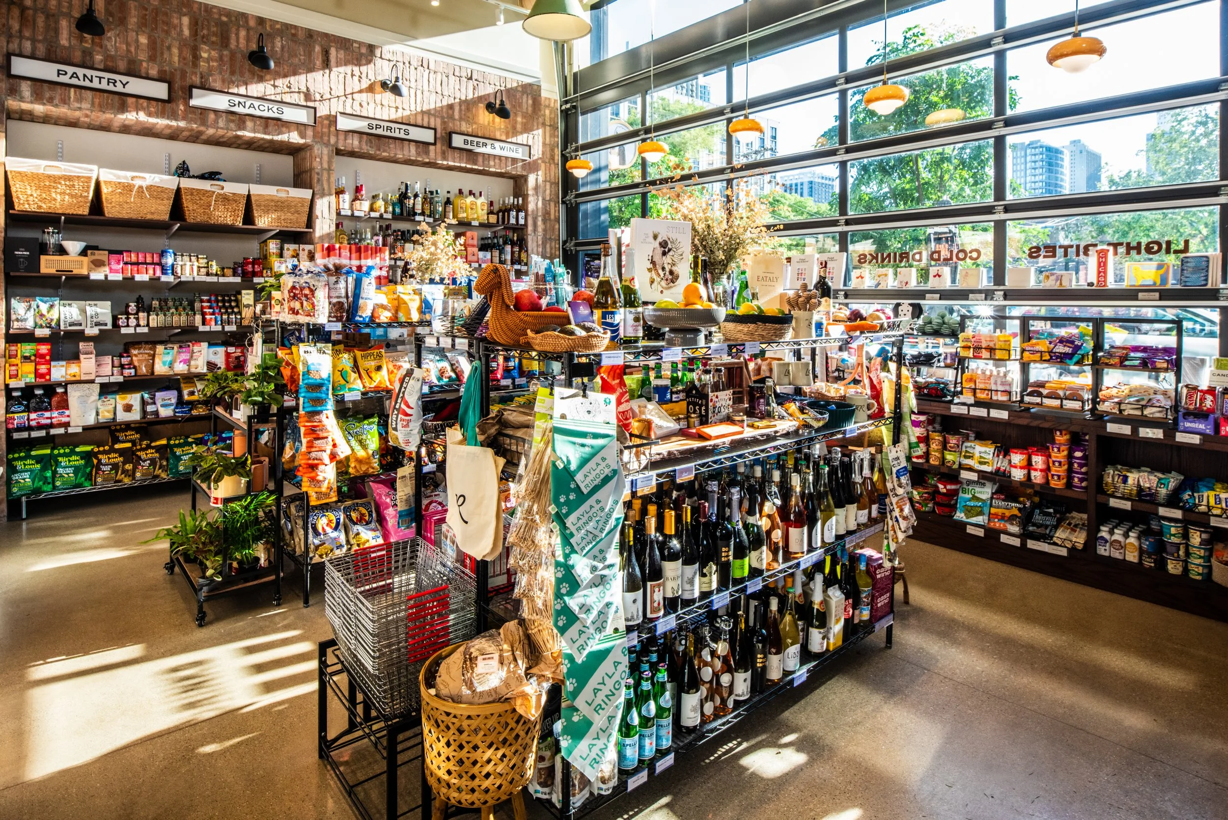 Layla &amp; Ringo's Market Interior