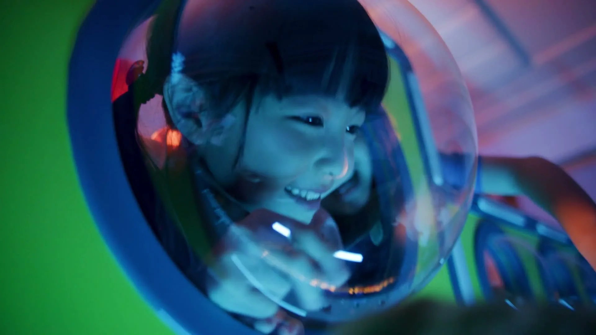 Shangri-La Family, film still 3
