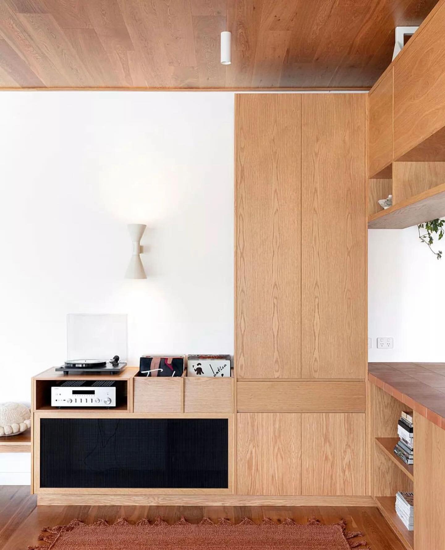 I am currently designing my very own first home! The process is exciting, expensive and all-consuming 🏡💖 

A vinyl console will likely be one of the last additions and I can&rsquo;t wait to build something special like this one 🪩

📸 @huntingforge