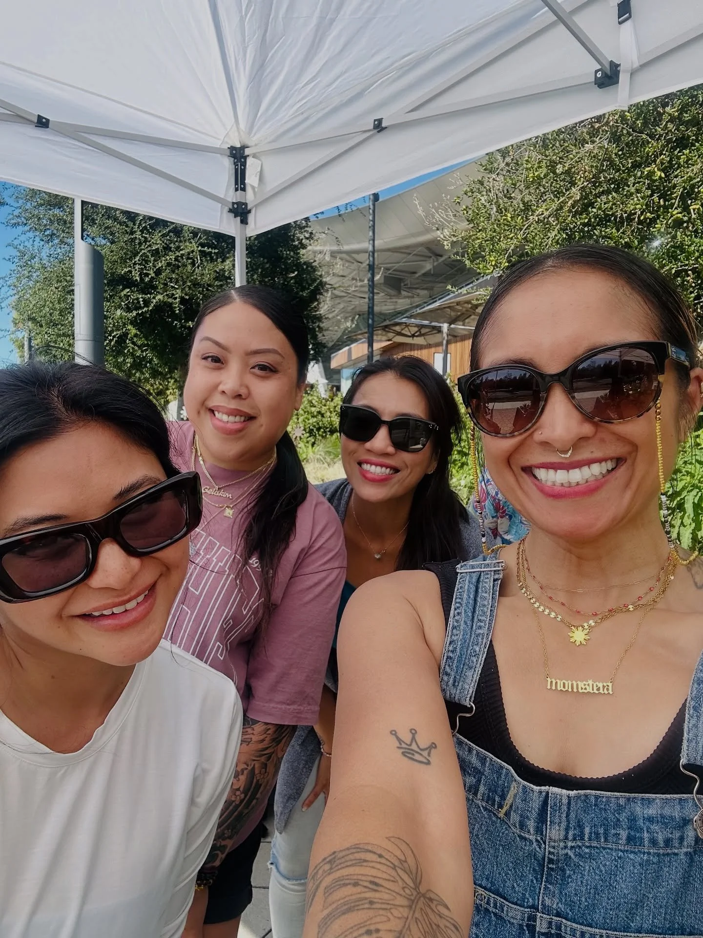 🦋Saturday Smiles🌼
The End of Summer Festival by @visitgoogle brought the smiles, beautiful weather, and lots of love this past Saturday! We had a blast spending the day with the crowds and our @villagemarketpopup neighbors @momsterasj 🪴 @sixvingt