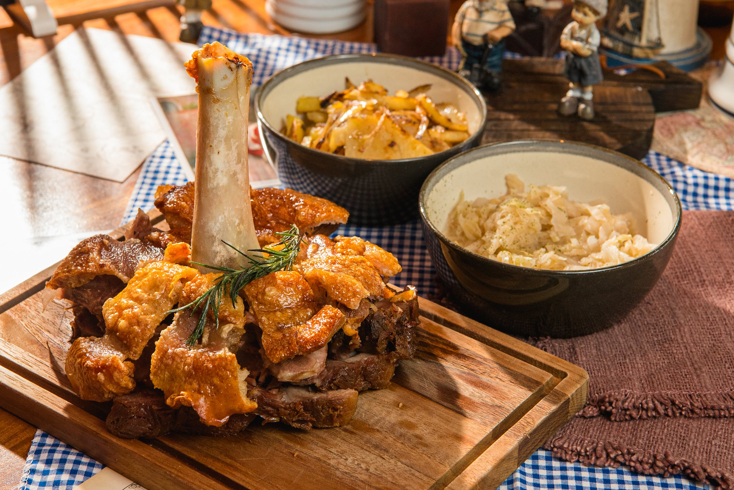 RotedastePork Knuckle