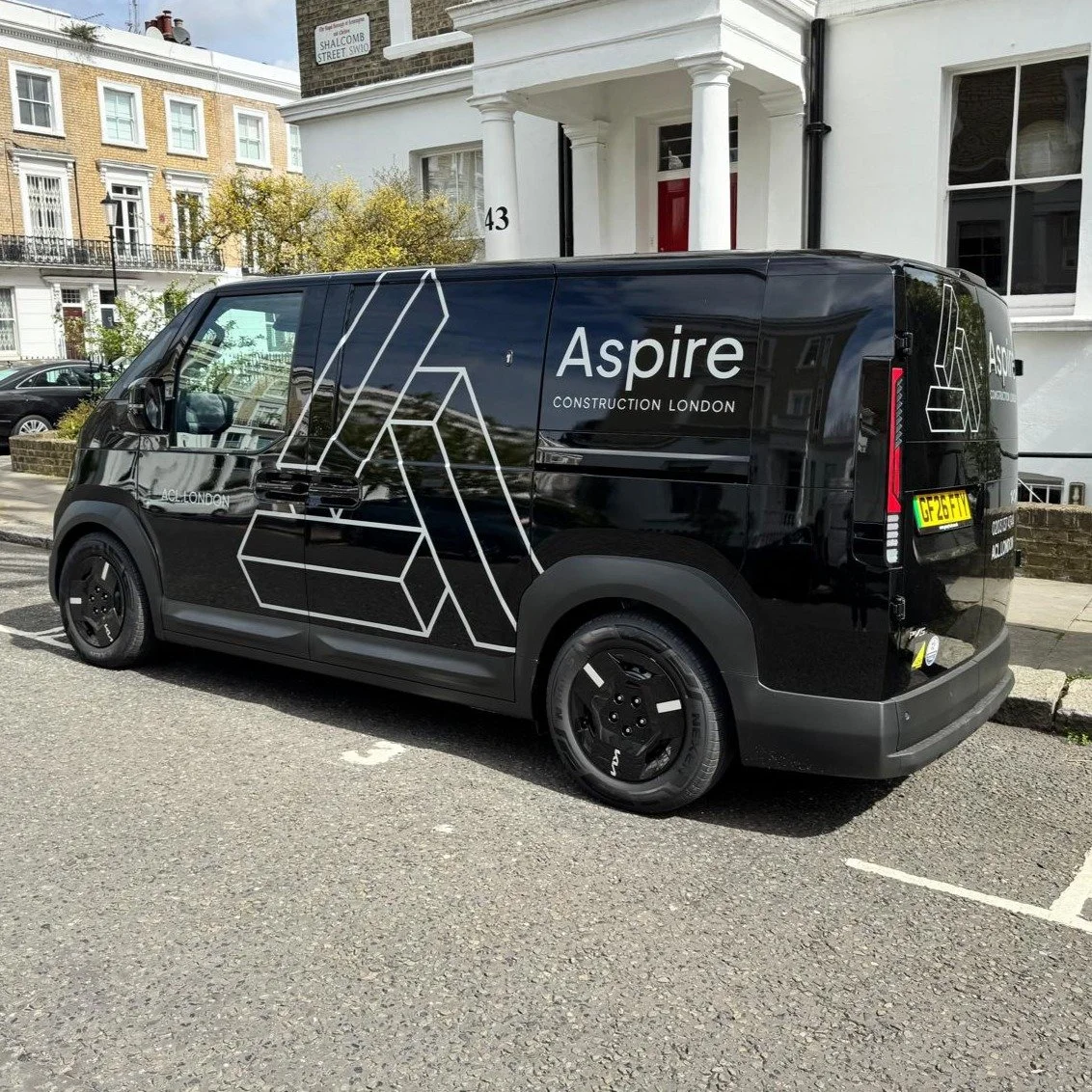 Electrifying new Wheels! 

Please do get in touch should you have any maintenance needs, or ask our driver for more info should you see us around town 😊

Thanks to @group1kiapbvbasingstoke @creativefxwraps @yokevans