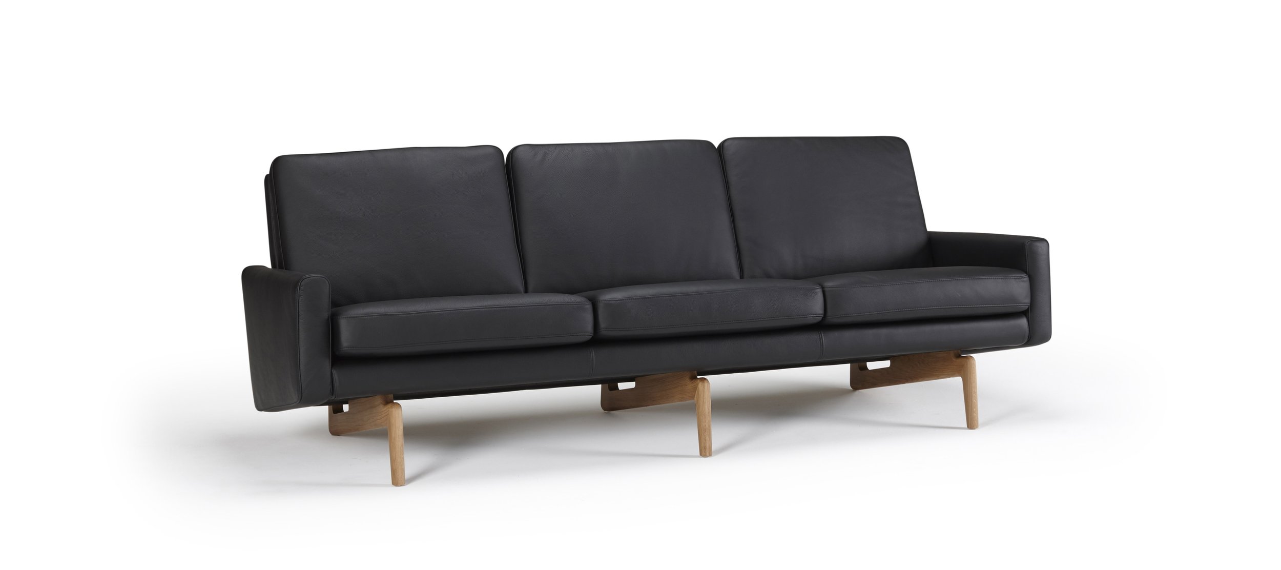 K200-sofa-3-seater-arms-800-black-p4.jpg