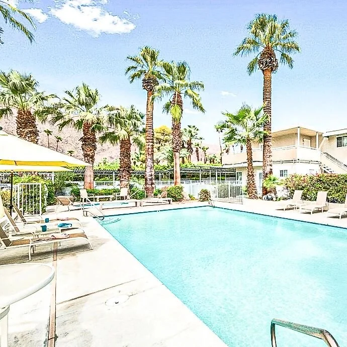 Another beautiful view of the iconic pool at #villahermosa, one of the guest amenities at PS-Gem. In picturesque #oldlaspalmas, the mountain views in the morning are second to none!

 Coffee and cocktails in paradise? Yes, please!!

#coupleswhotravel