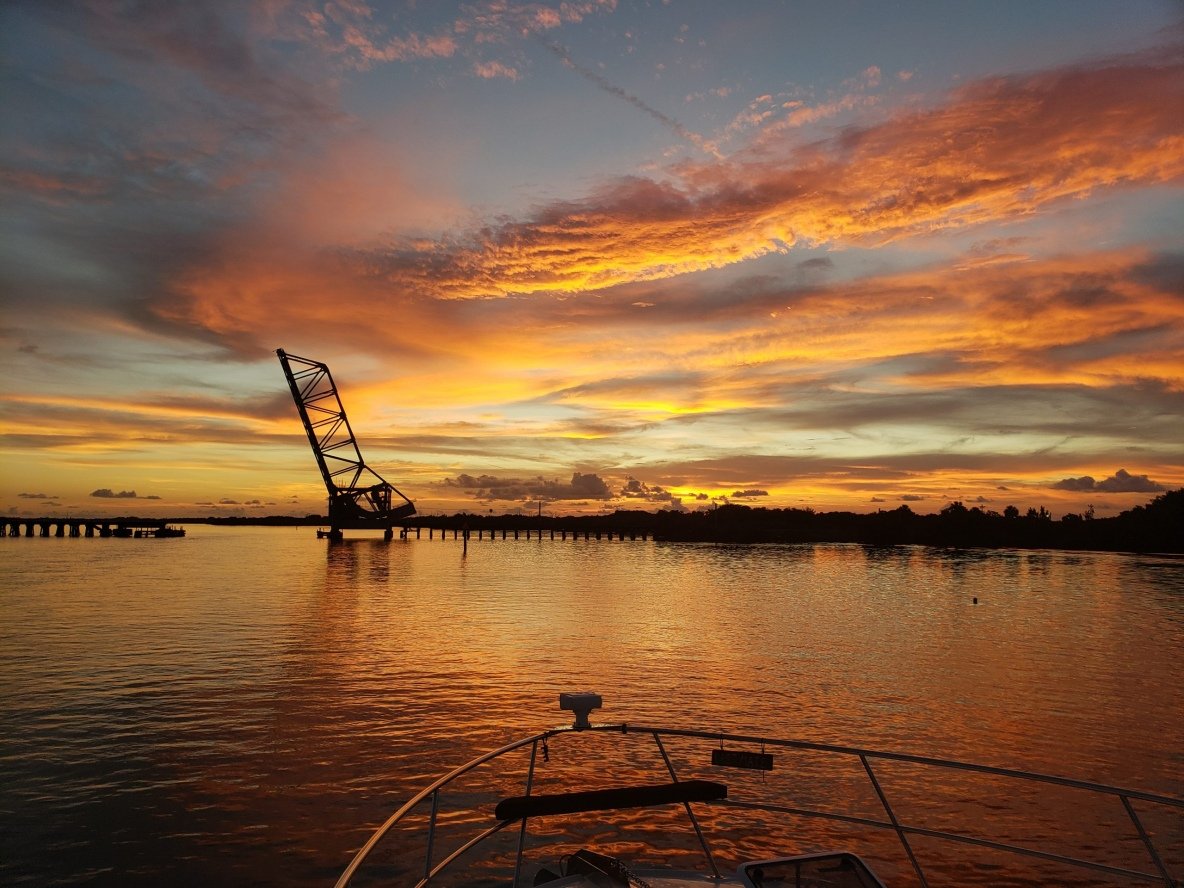 Private-Yacht-Charters-Sunset-1-scaled.jpg