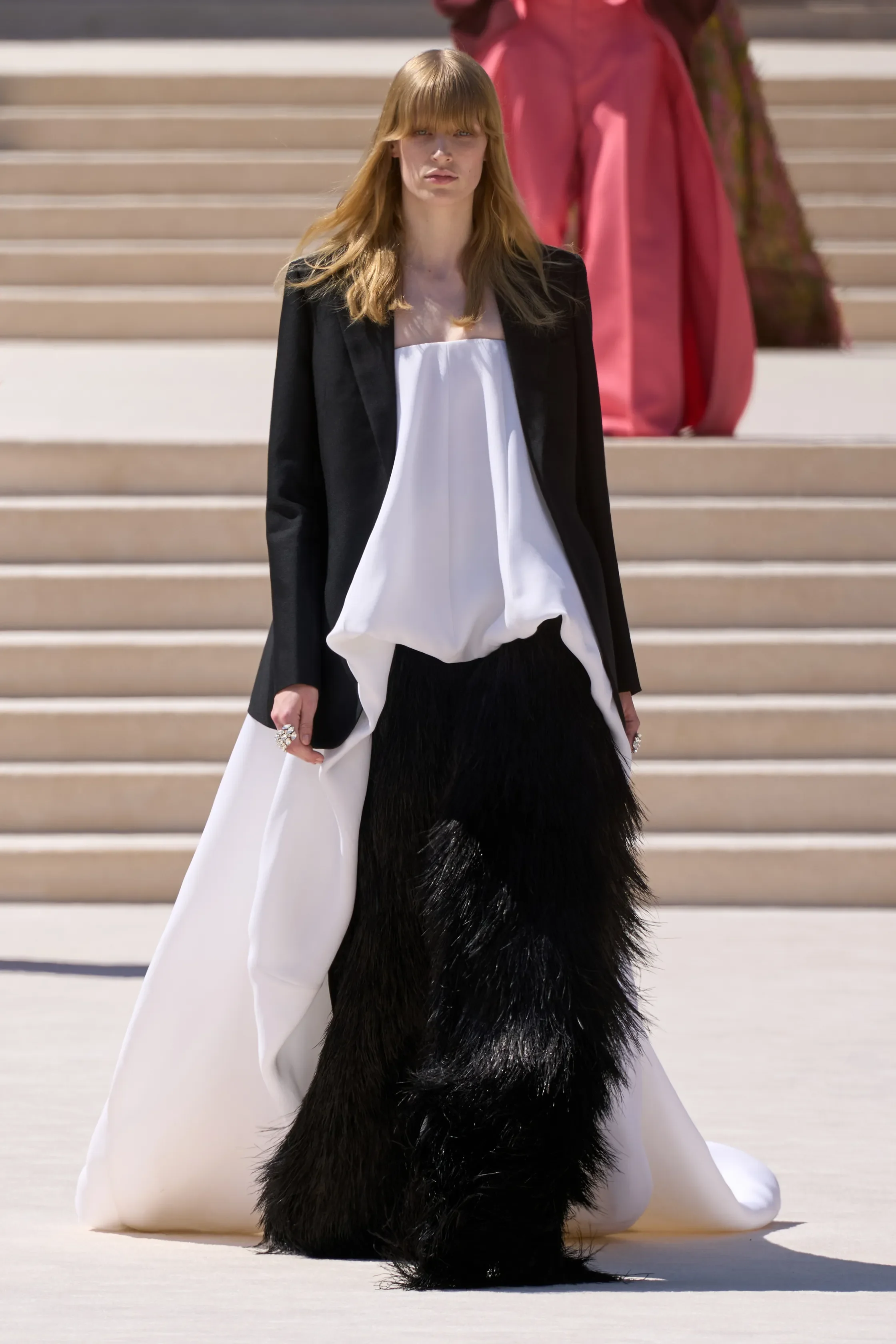 00006-balenciaga-fall-2026-couture-credit-gorunway.webp