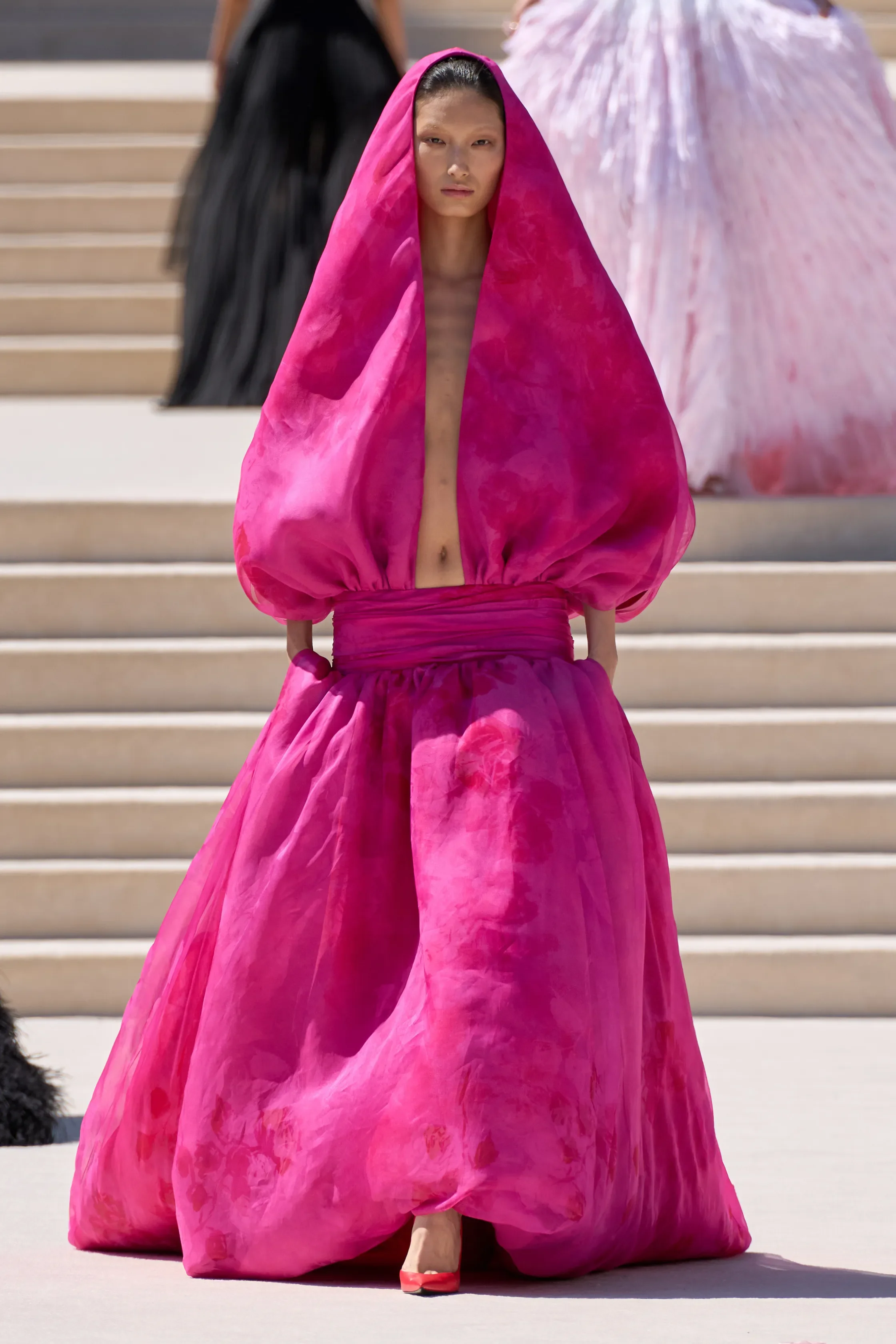00049-balenciaga-fall-2026-couture-credit-gorunway.webp