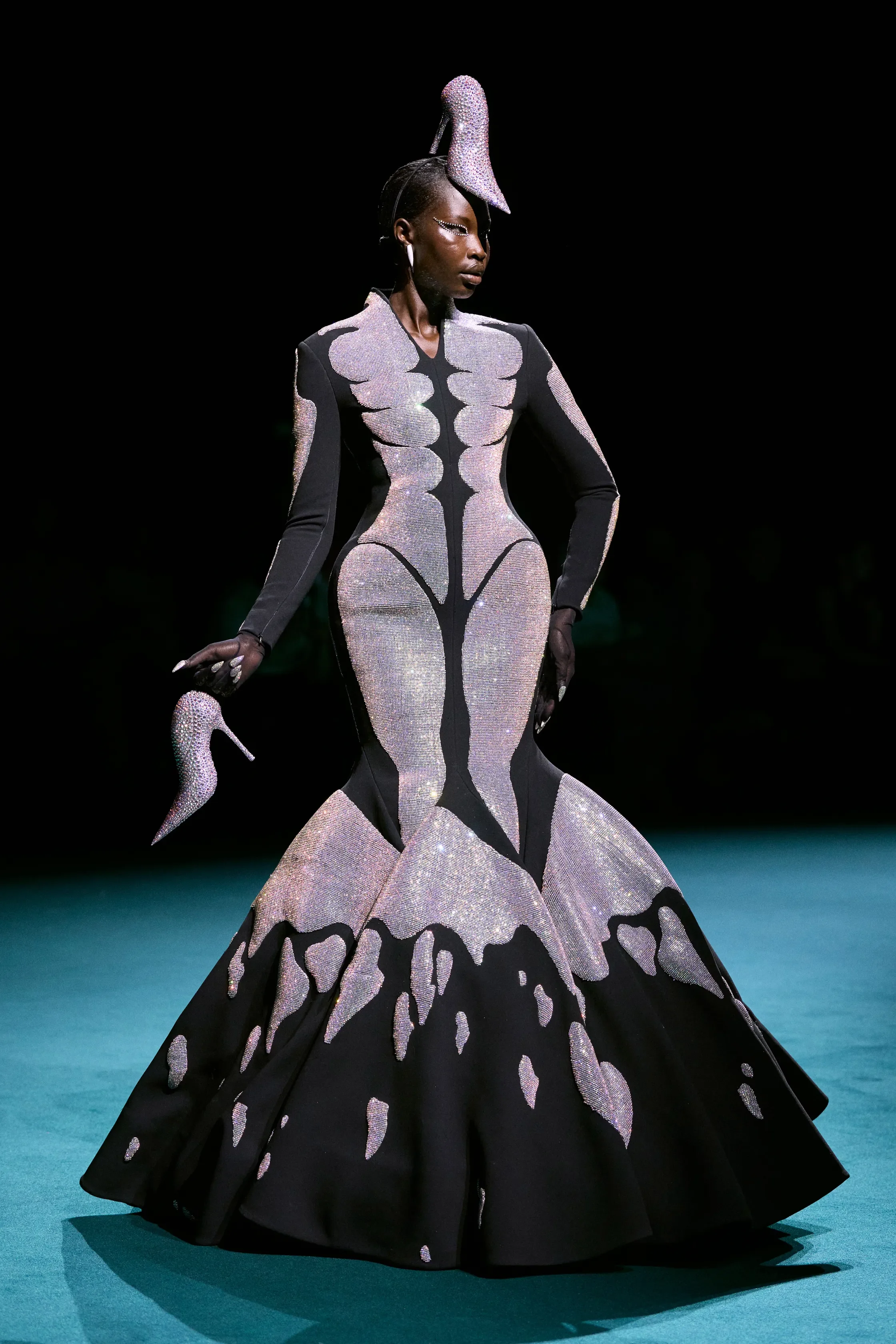 00011-robert-wun-fall-2026-couture-credit-brand.webp