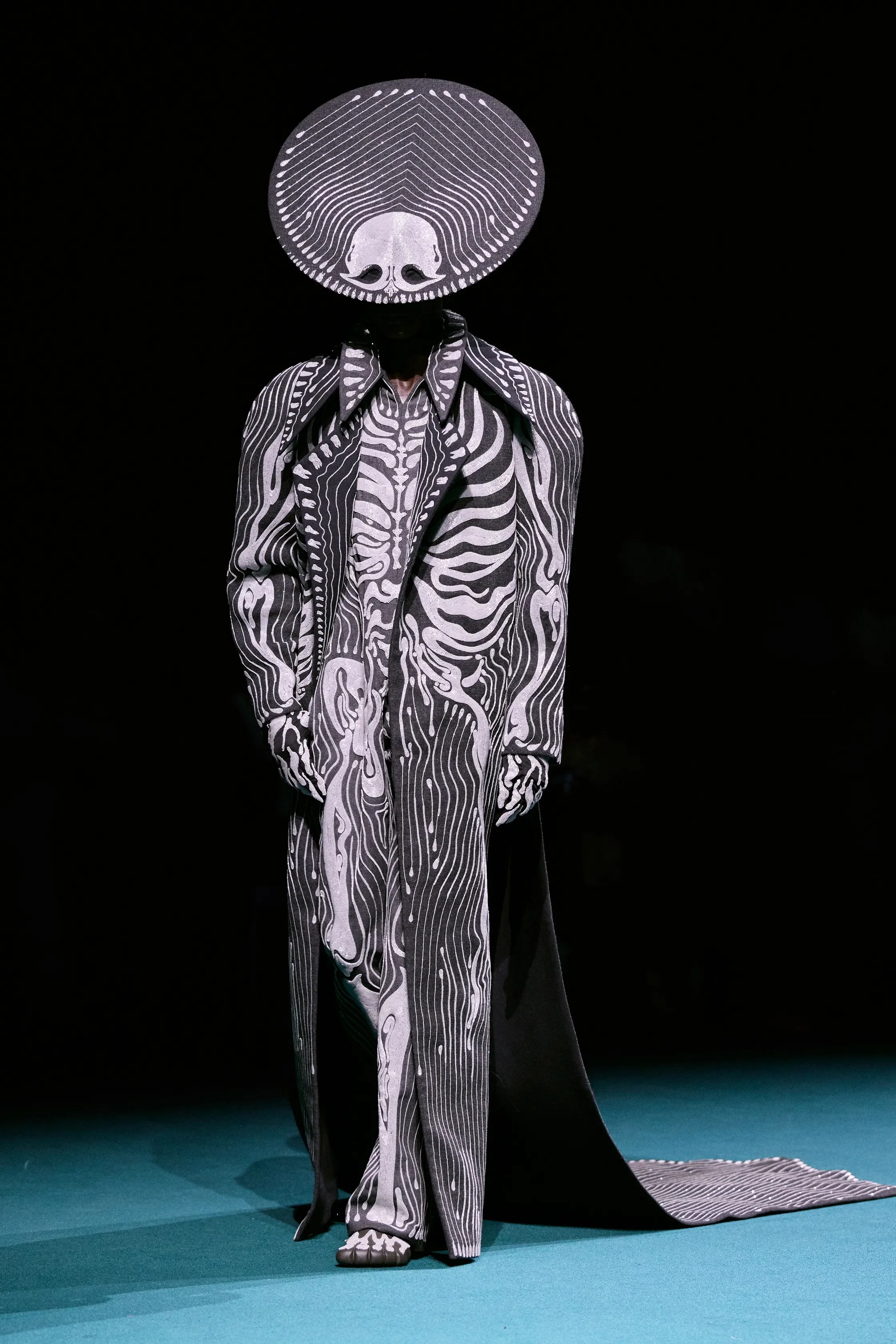 00016-robert-wun-fall-2026-couture-credit-brand.webp