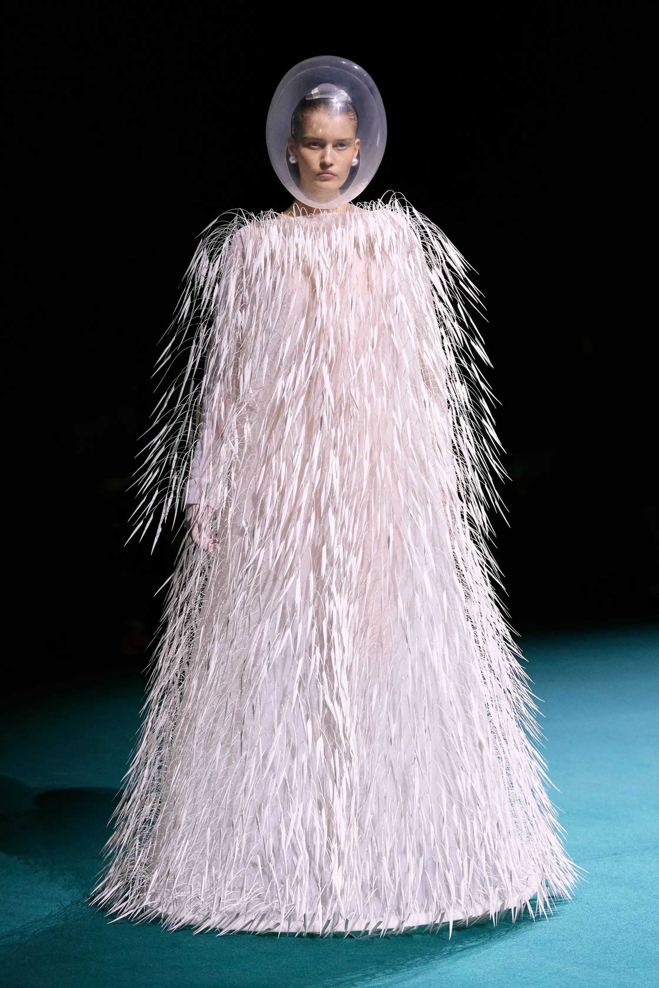 00022-robert-wun-fall-2026-couture-credit-brand.webp