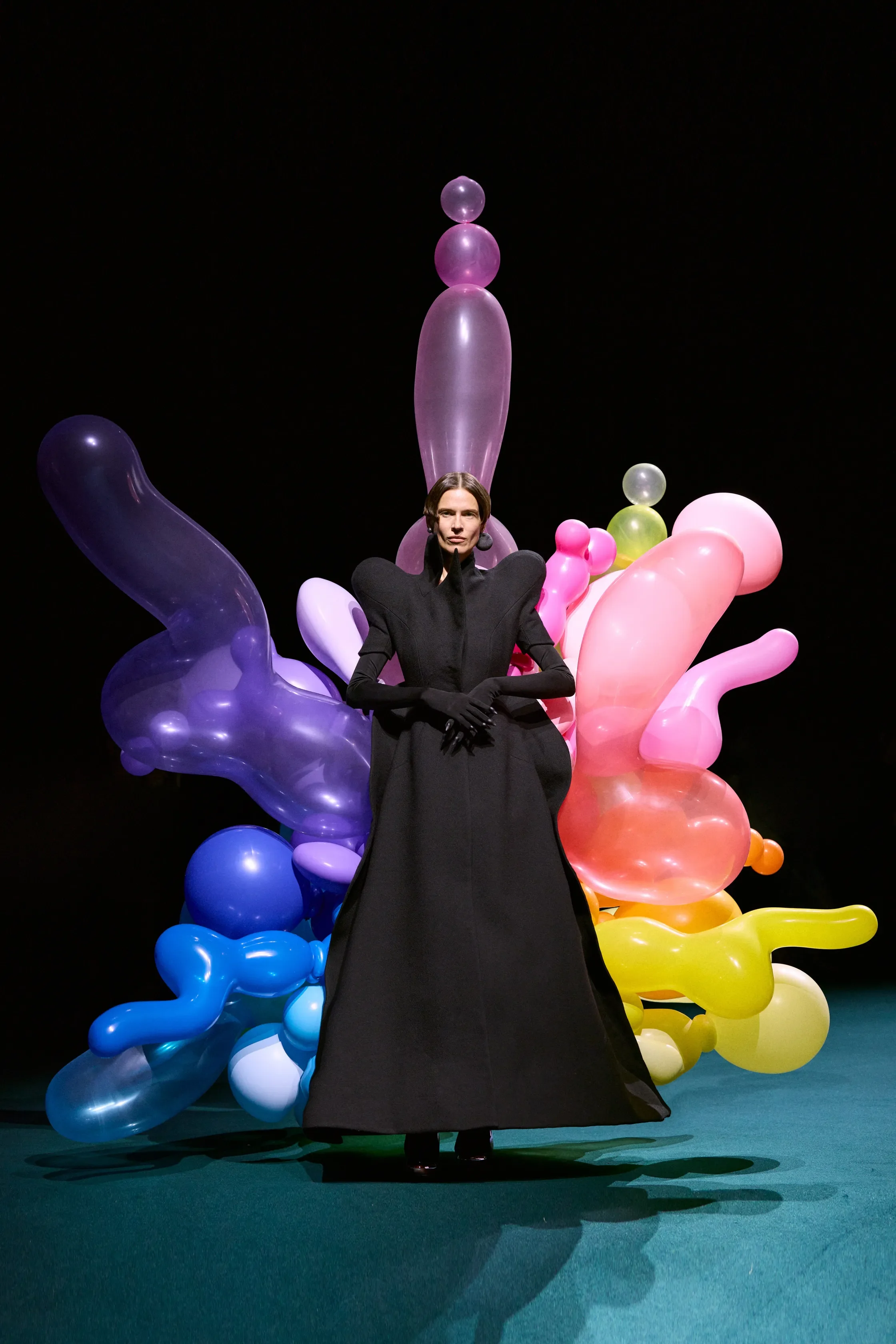 00025-robert-wun-fall-2026-couture-credit-brand.webp