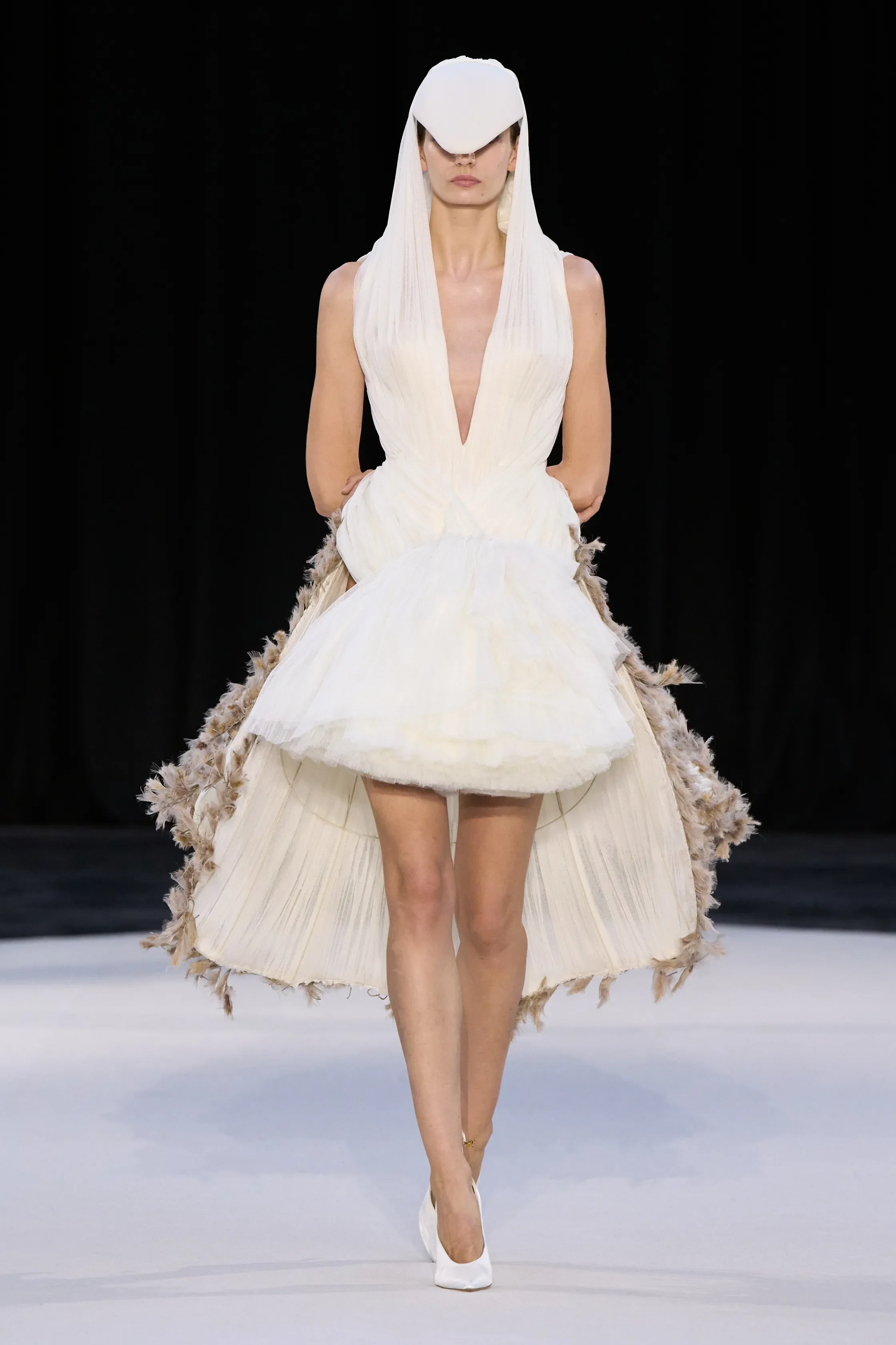 00015-ashi-studio-fall-2026-couture-credit-gorunway (1).webp