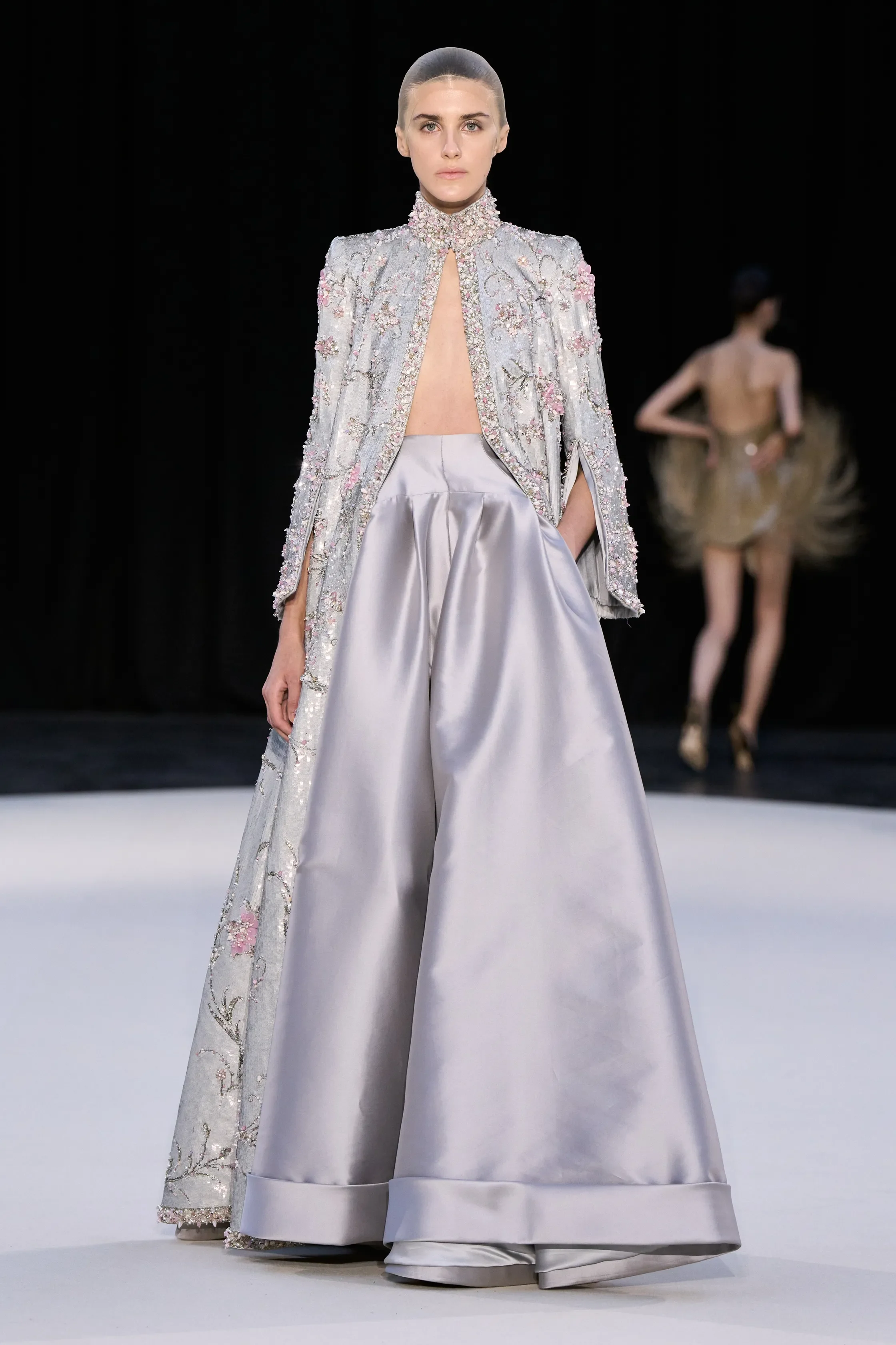 00023-ashi-studio-fall-2026-couture-credit-gorunway (1).webp