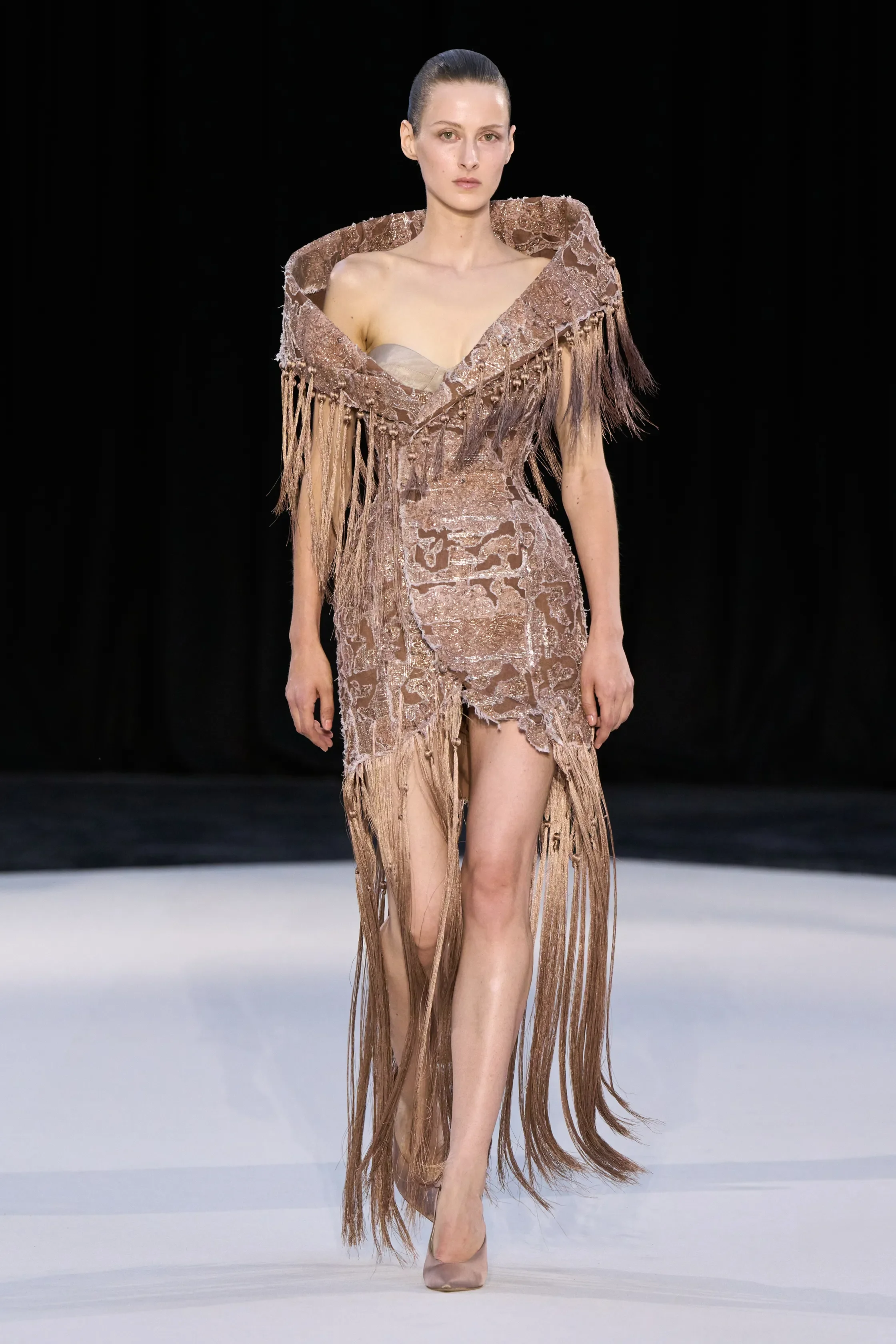 00027-ashi-studio-fall-2026-couture-credit-gorunway (1).webp
