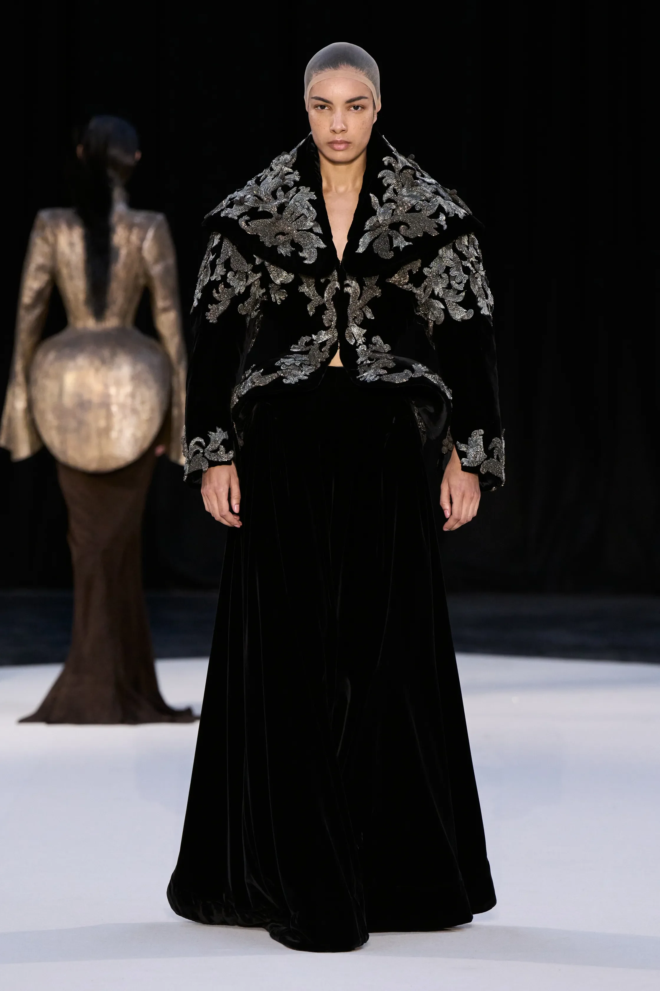 00029-ashi-studio-fall-2026-couture-credit-gorunway (1).webp