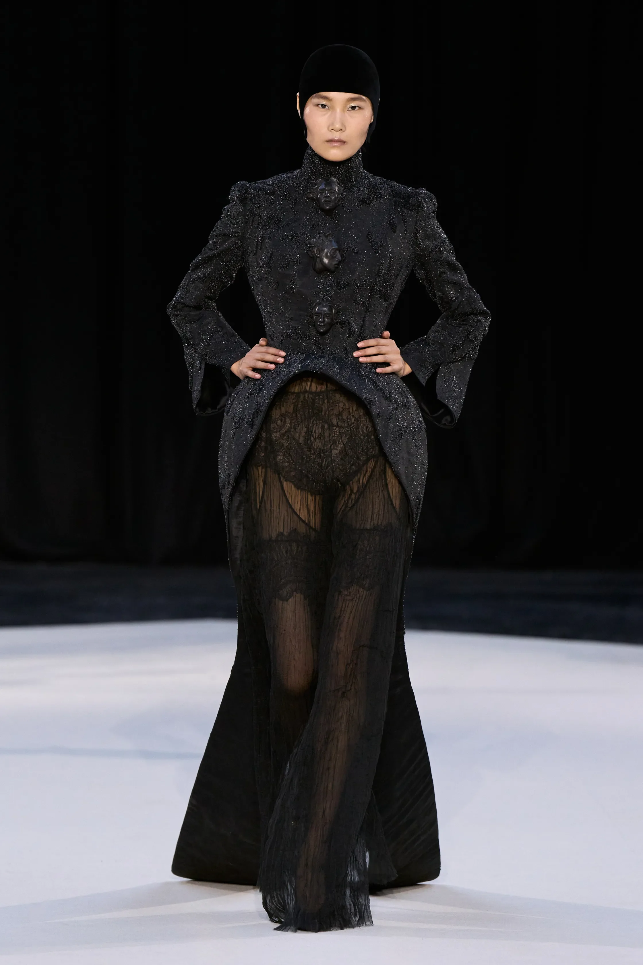 00031-ashi-studio-fall-2026-couture-credit-gorunway (1).webp
