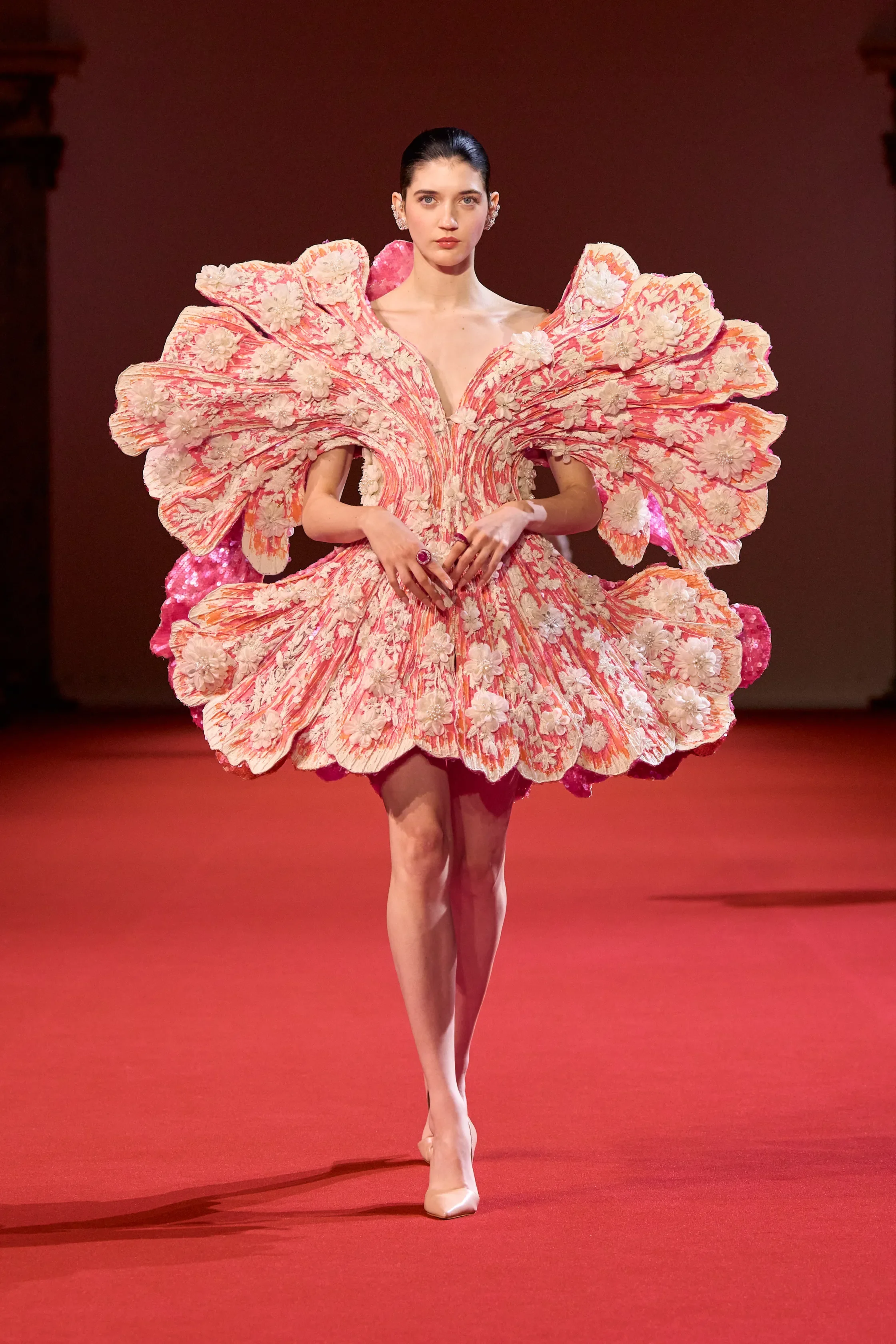 00009-manish-malhotra-fall-2026-couture-credit-gorunway.webp