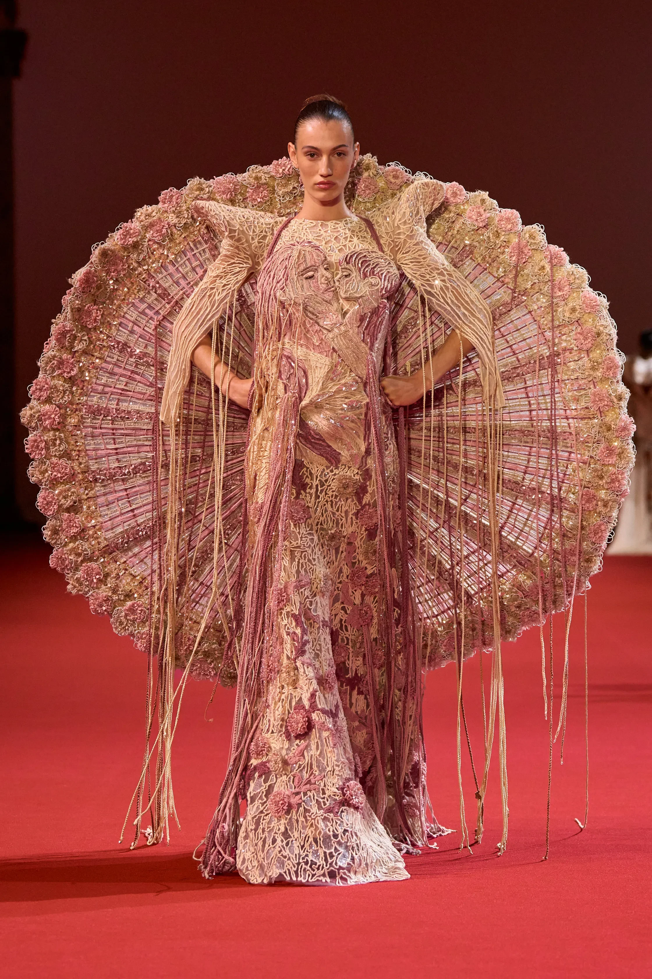 00010-manish-malhotra-fall-2026-couture-credit-gorunway.webp
