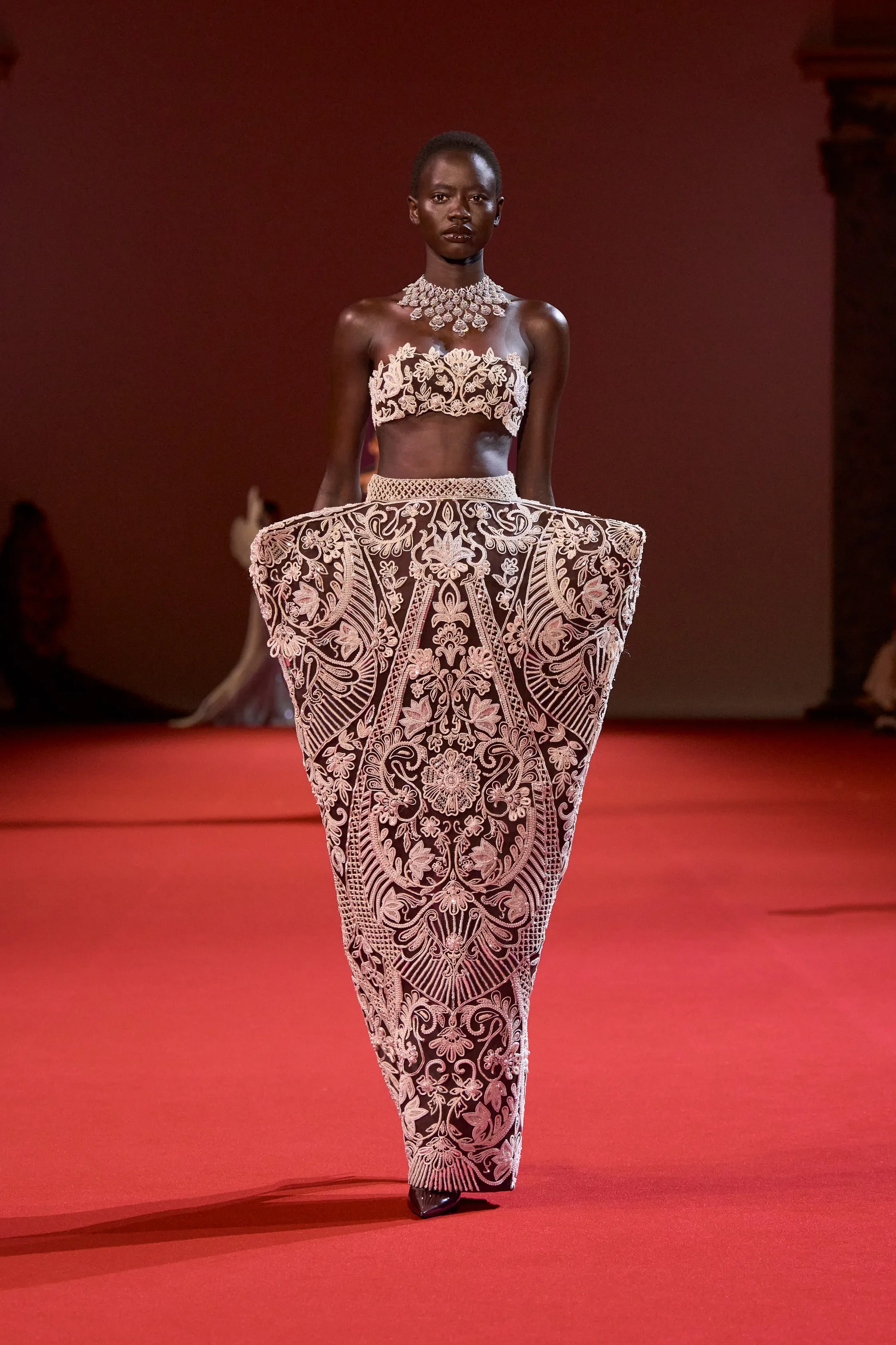 00033-manish-malhotra-fall-2026-couture-credit-gorunway.webp
