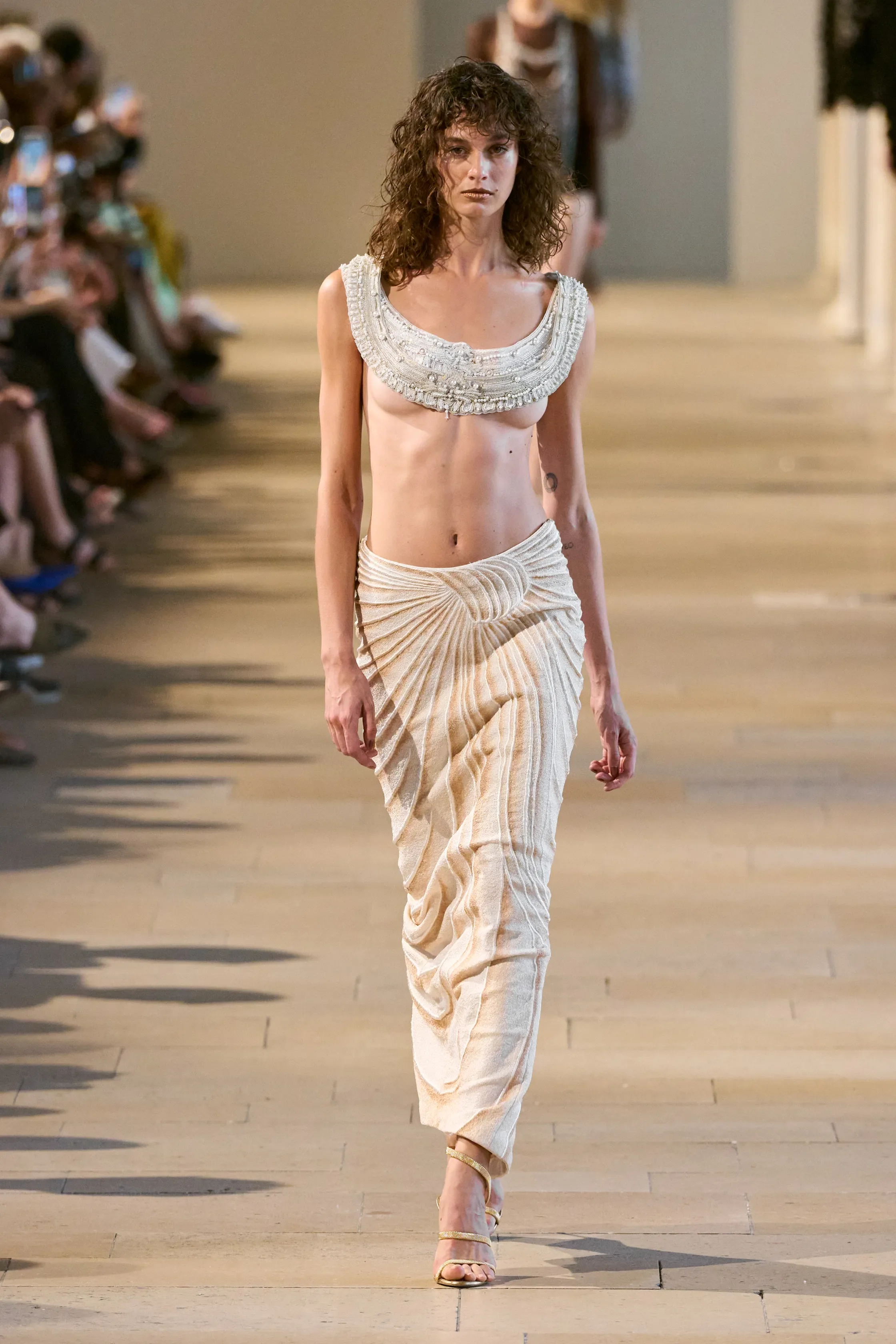 00029-rahul-mishra-fall-2026-couture-credit-gorunway.webp