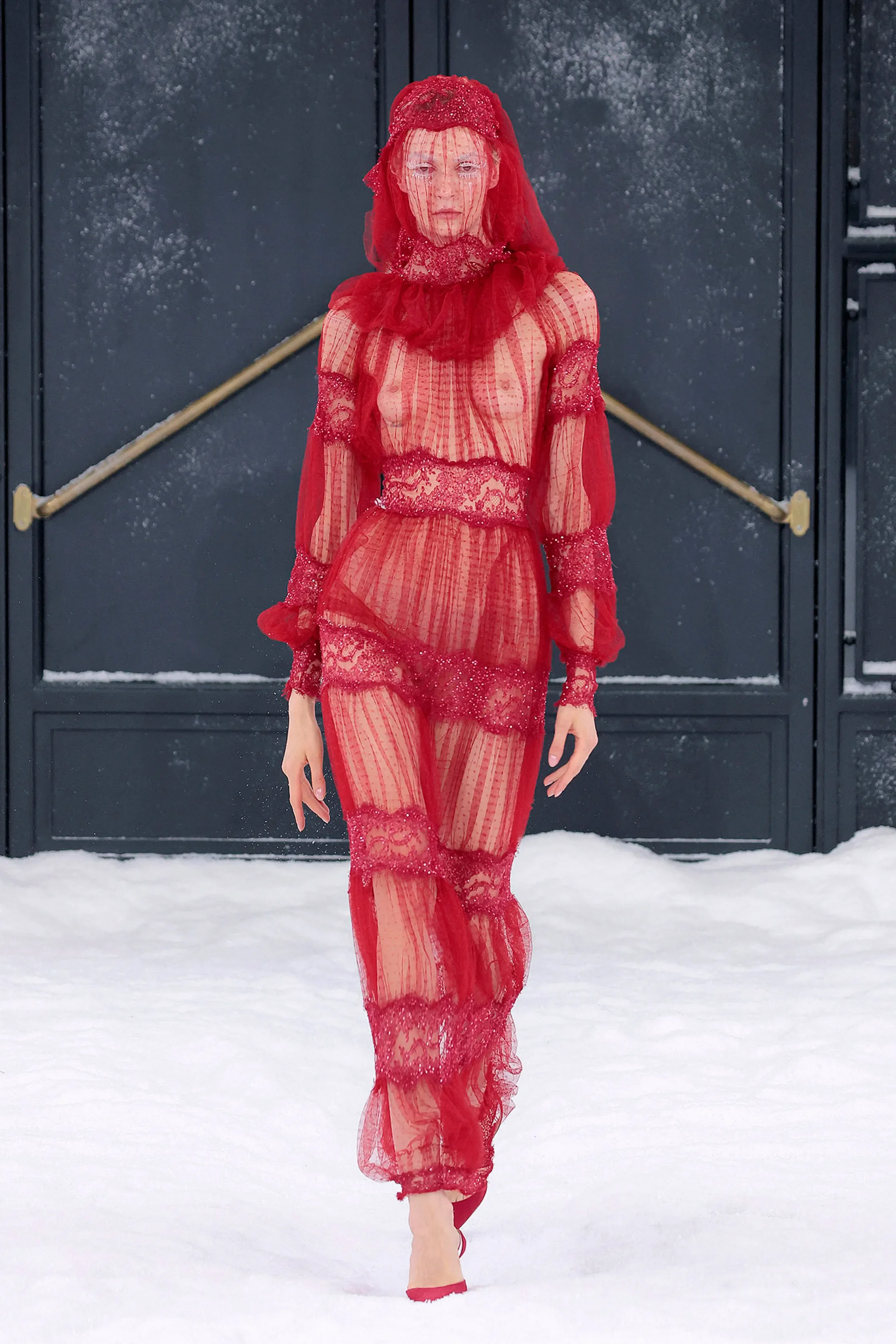 00040-celia-kritharioti-fall-2026-couture-credit-brand.webp