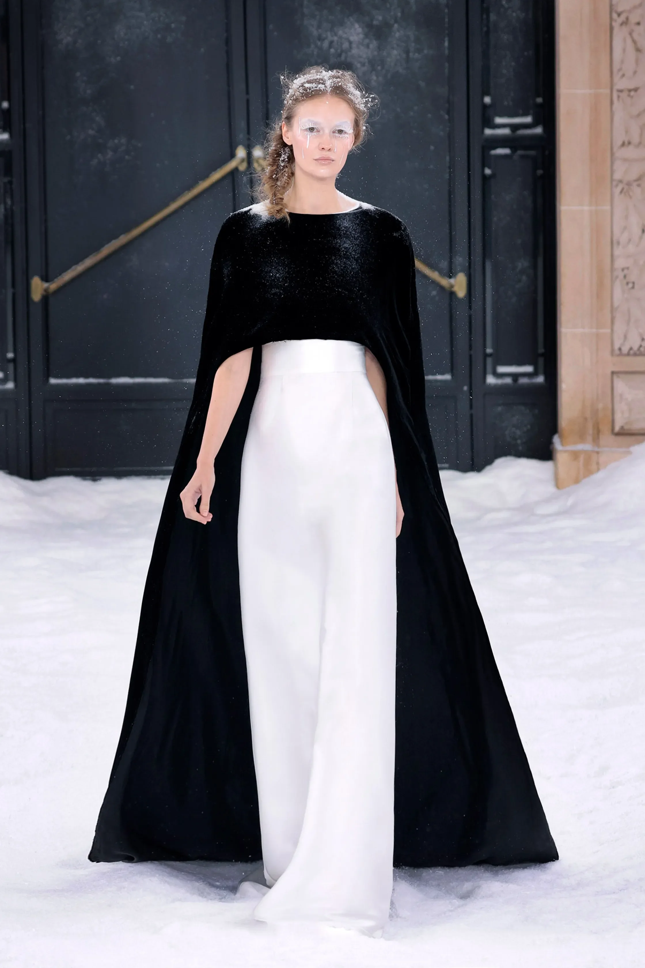 00054-celia-kritharioti-fall-2026-couture-credit-brand.webp