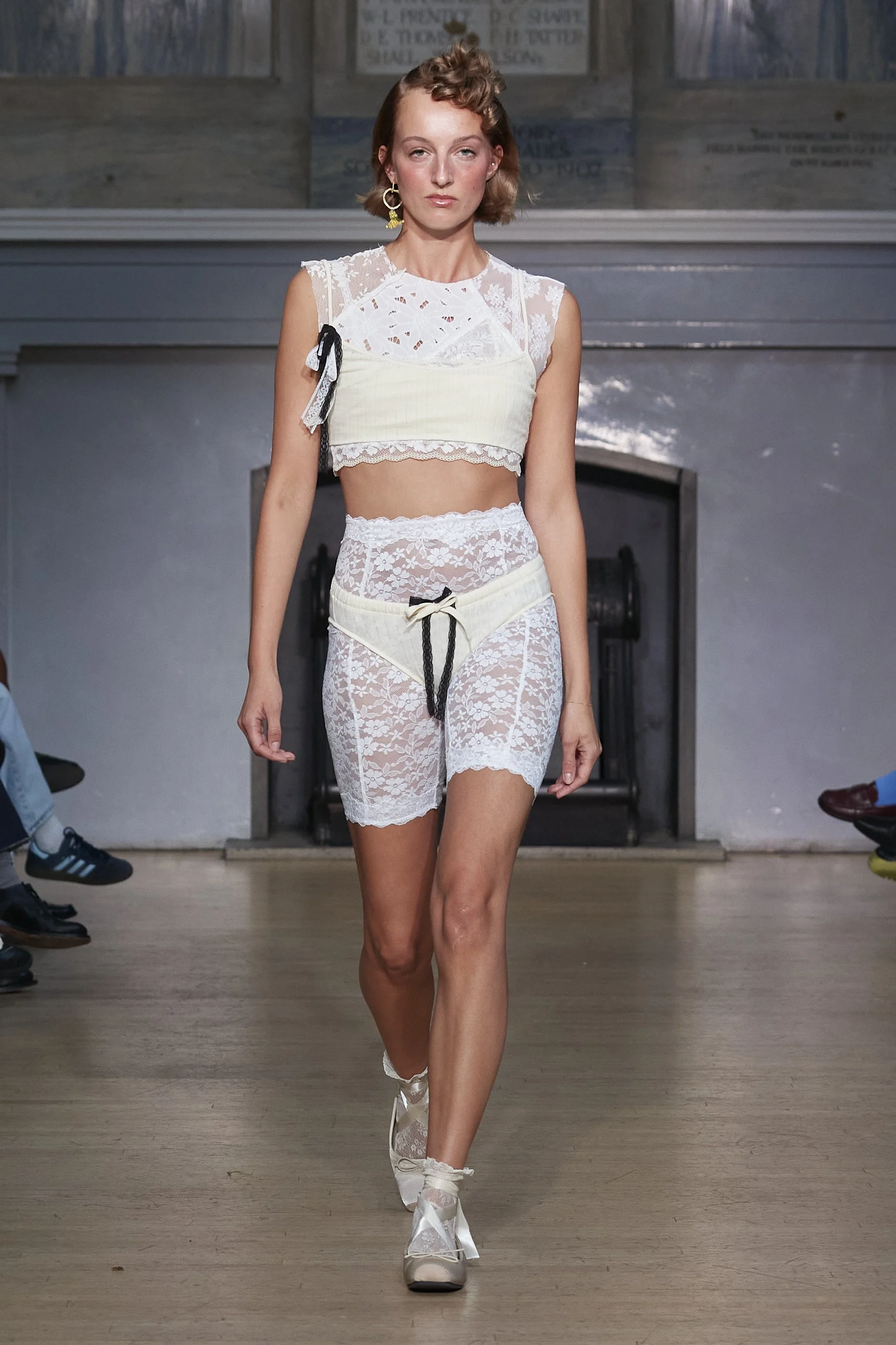 Yuhan Wang_show_looks_010.JPG