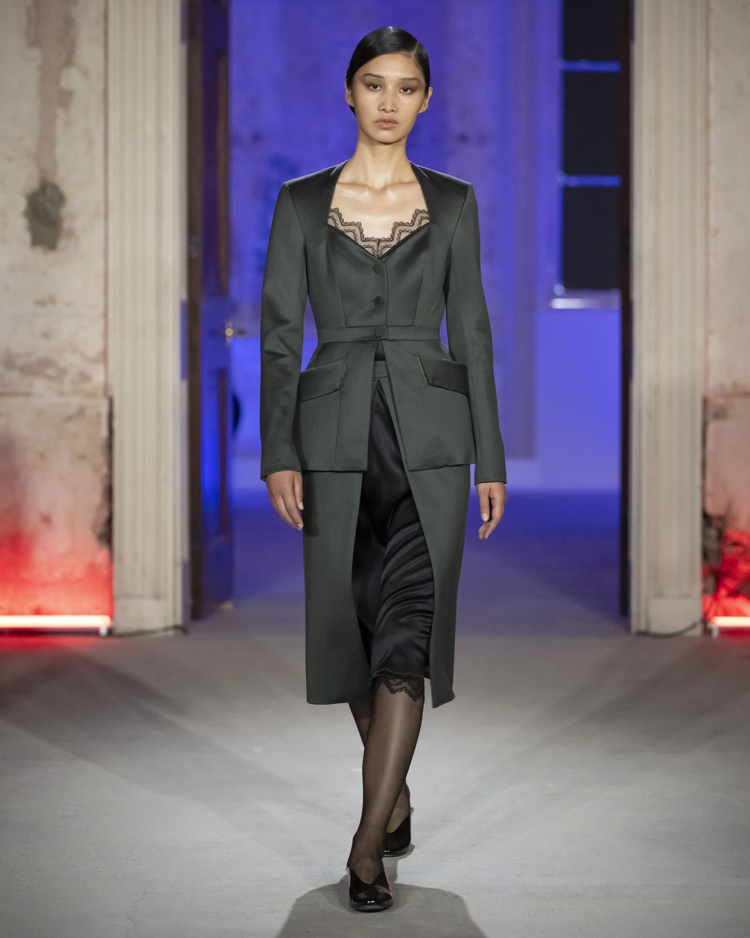 Huishan Zhang, SS25, Look 14.jpg