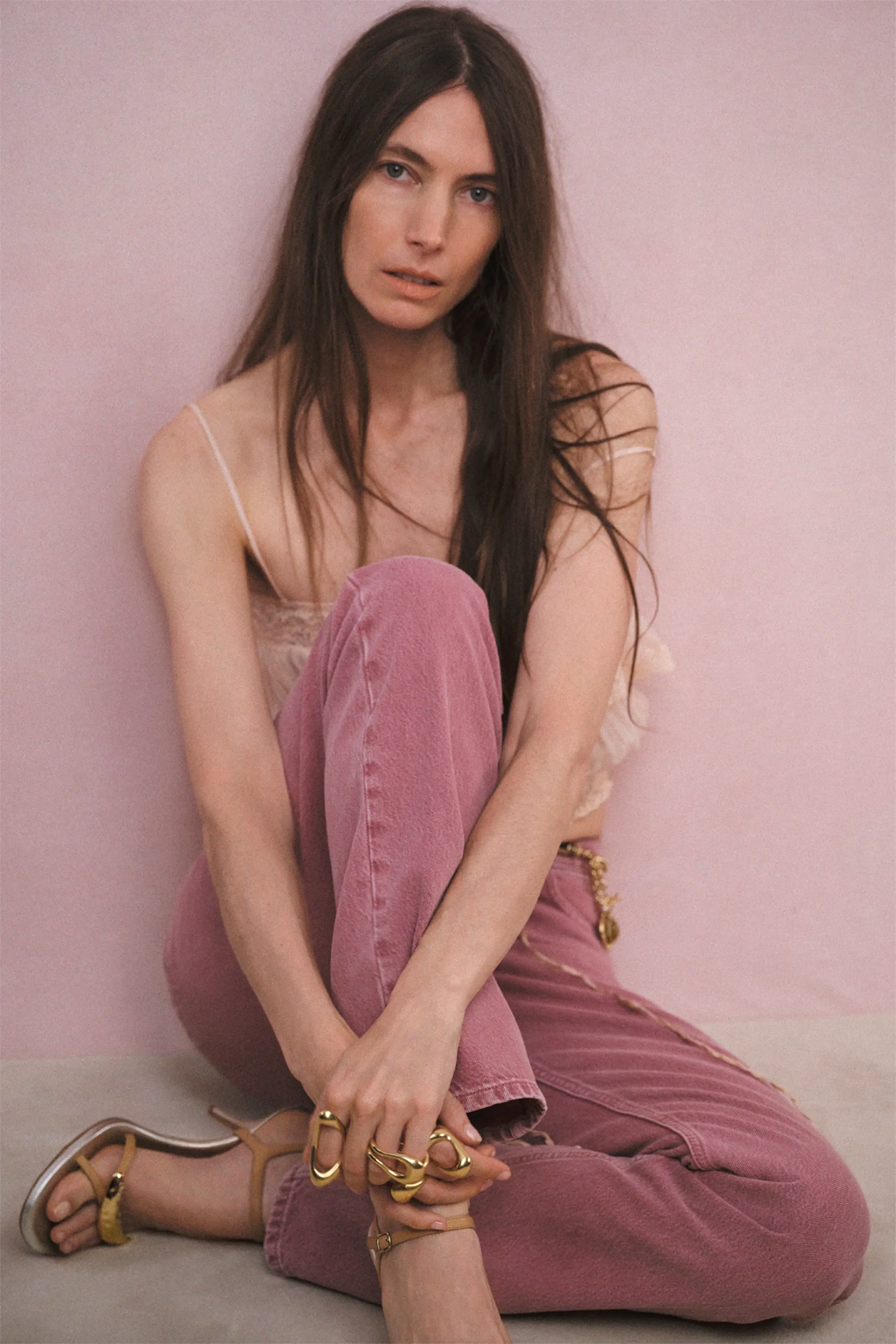 00034-chloe-resort-2027-credit-brand.webp