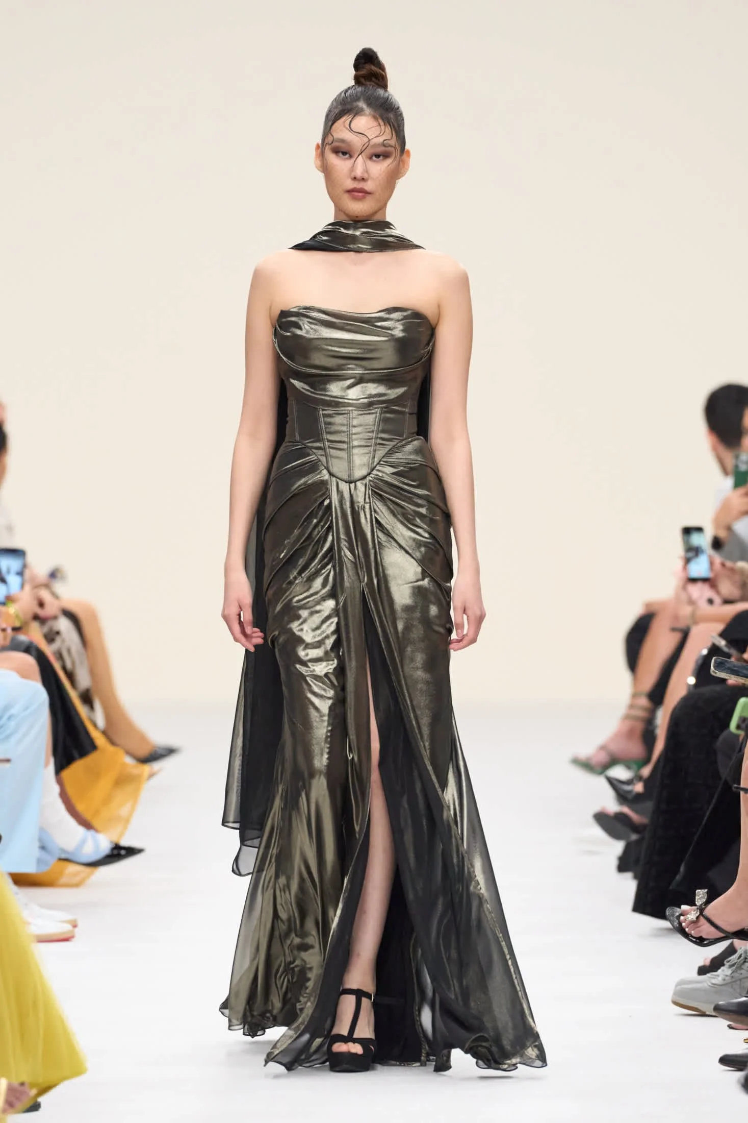 Zaki HC F25 015a.jpg