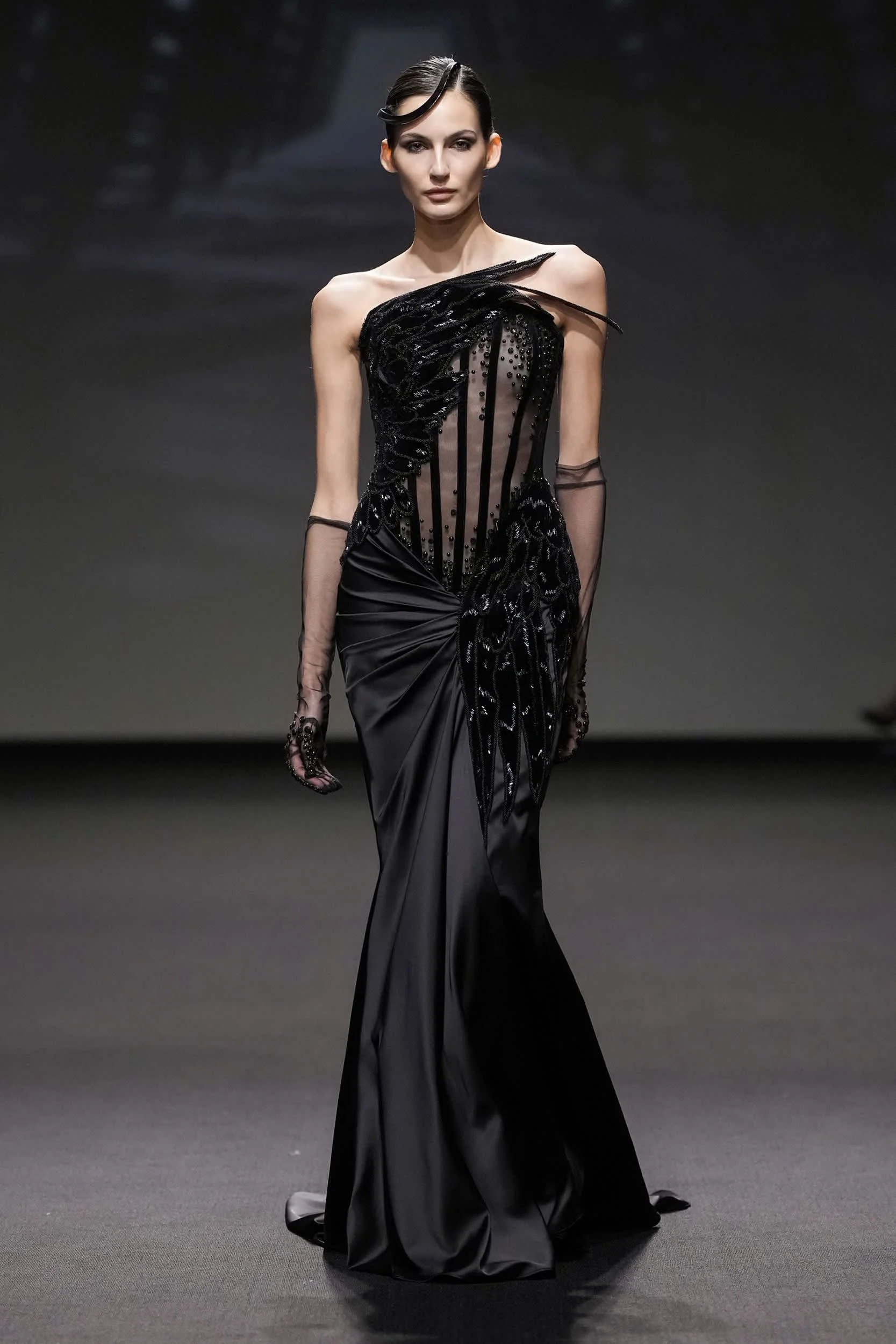 ANTOINE KAREH_DUBAI FASHION WEEK_AW25-26_014.jpg