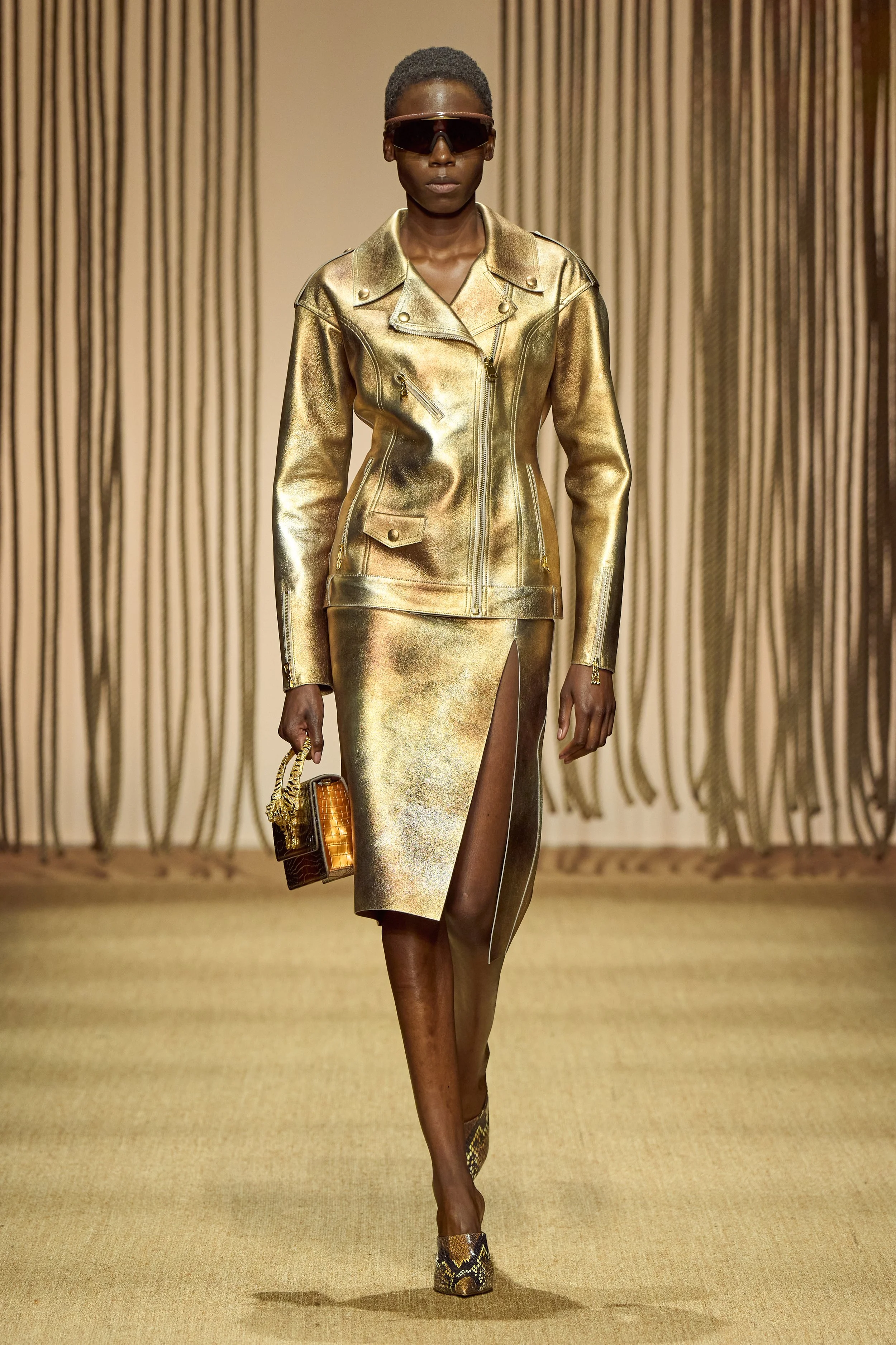 Roberto Cavalli 2X3 022.JPG