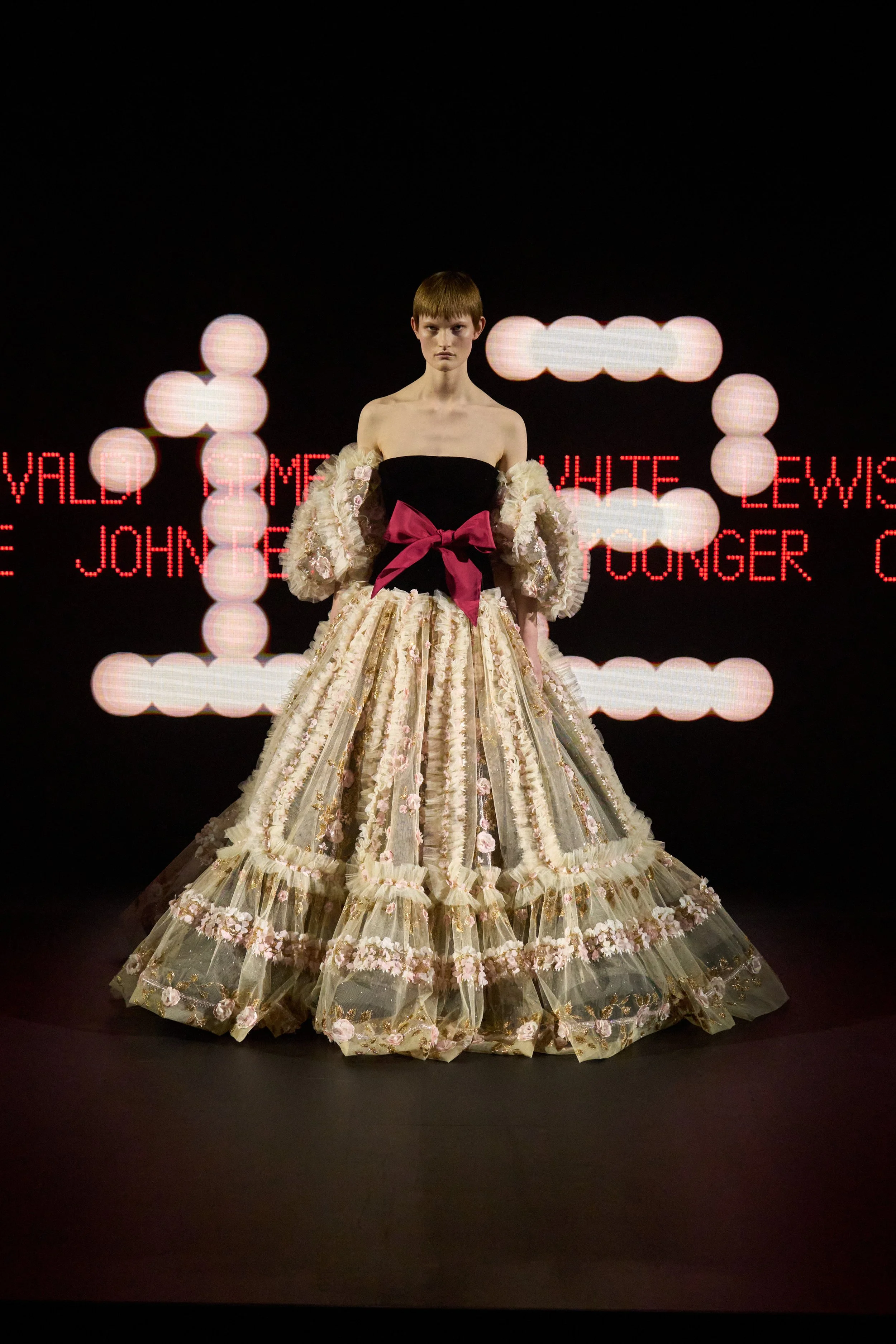 012_VALENTINO_HC25.jpg
