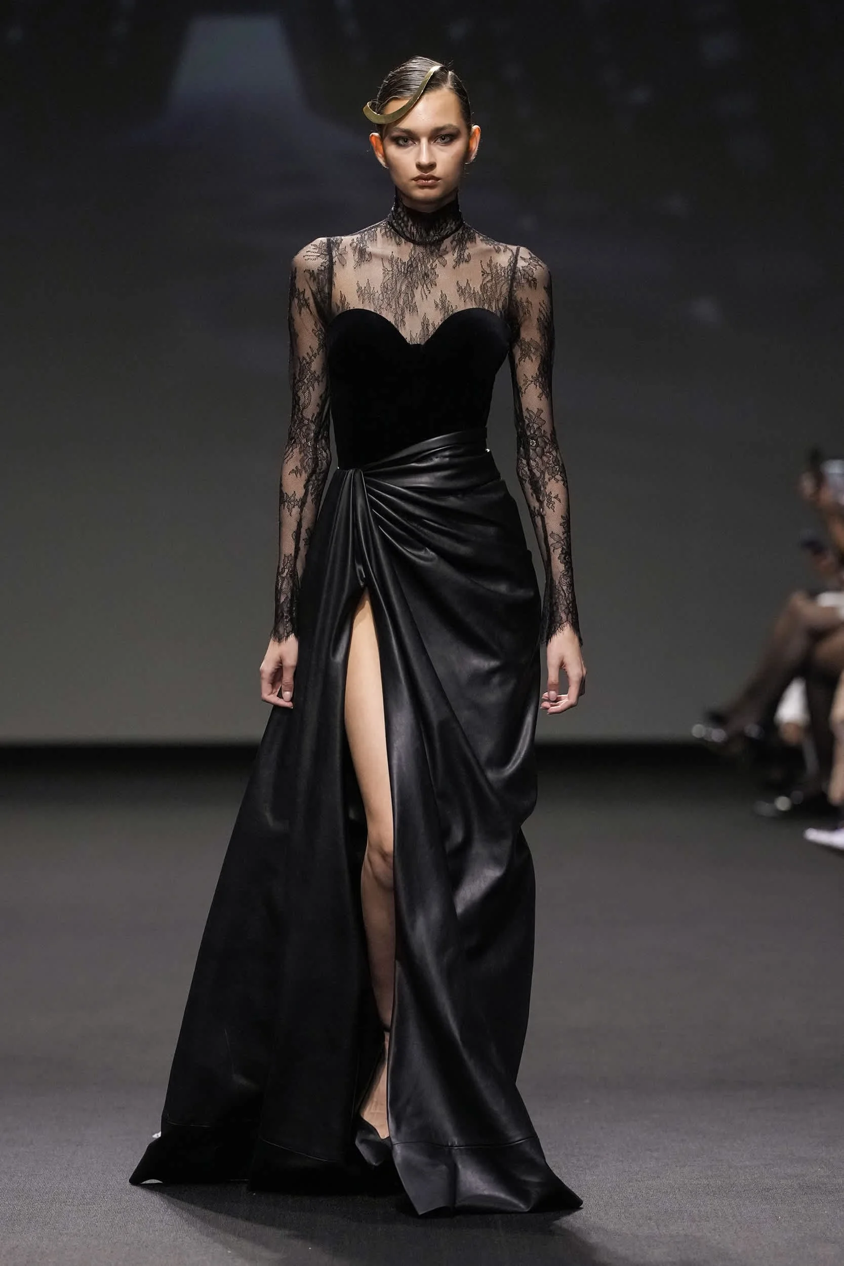 ANTOINE KAREH_DUBAI FASHION WEEK_AW25-26_011.jpg