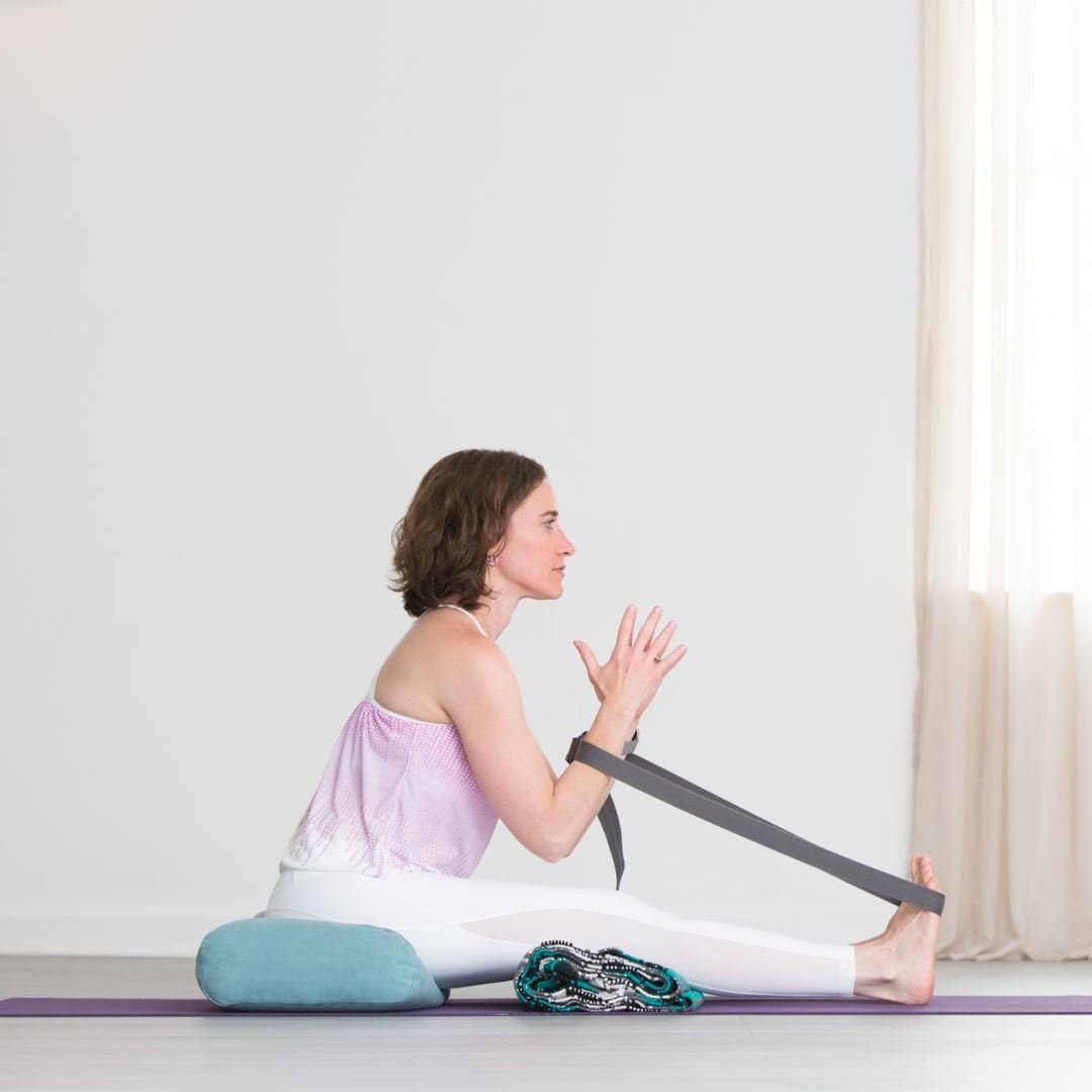 STEFFANY_MOONAZ | Yoga International.jpeg