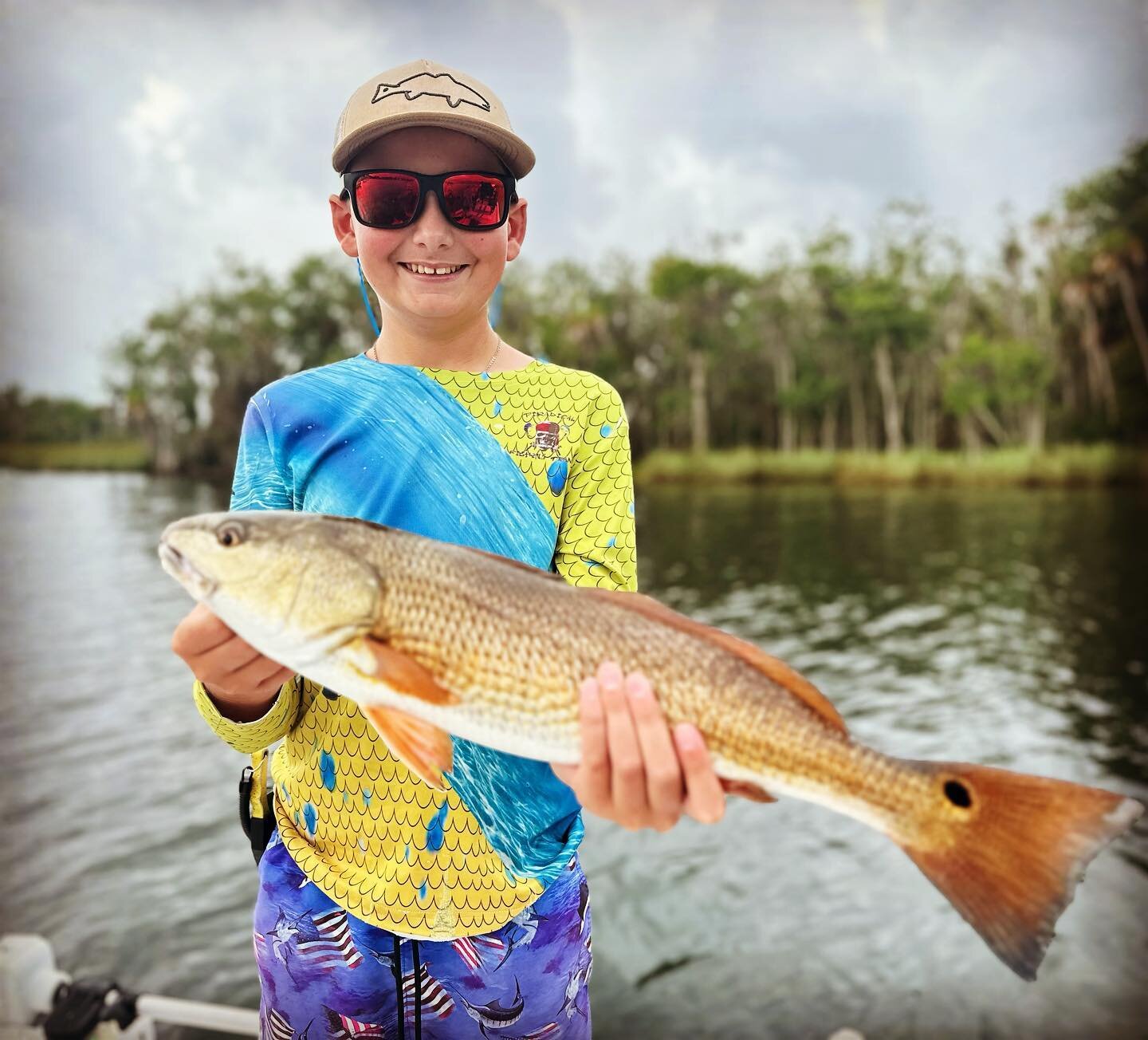 Quick trip this morning before the rain with Peanut for his birthday. We got ran in early by some storms but still caught a few. #crystalriver #captjameskerr
#crystalriverflatsfishing #fishing #naturecoast #seatrout #snook  #visitflorida #sodiumfishi