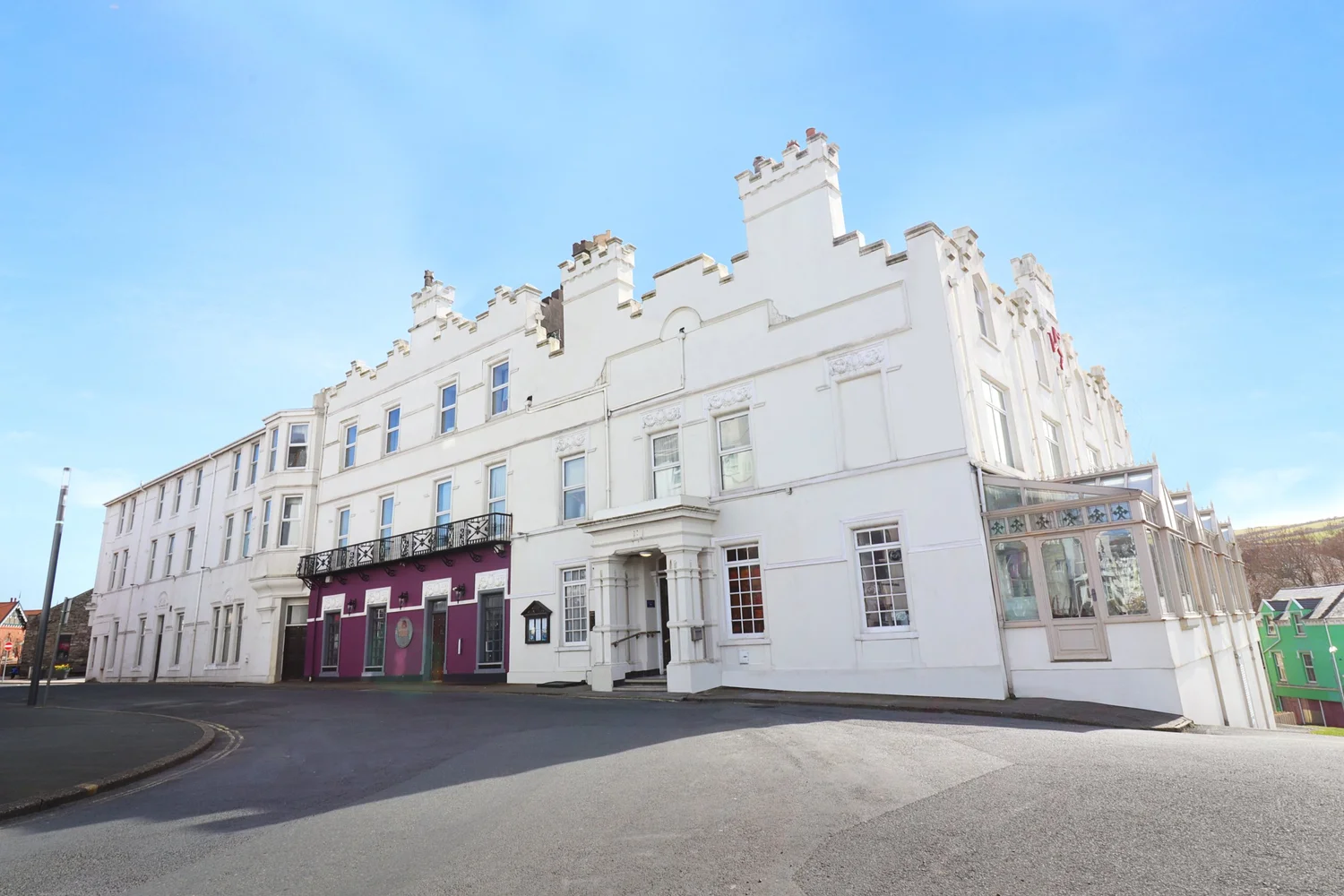 About — Falcon's Nest Hotel
