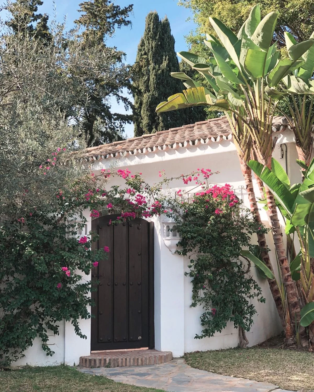Getting Your Home Guest-Ready Before Summer: A Checklist for Hosts